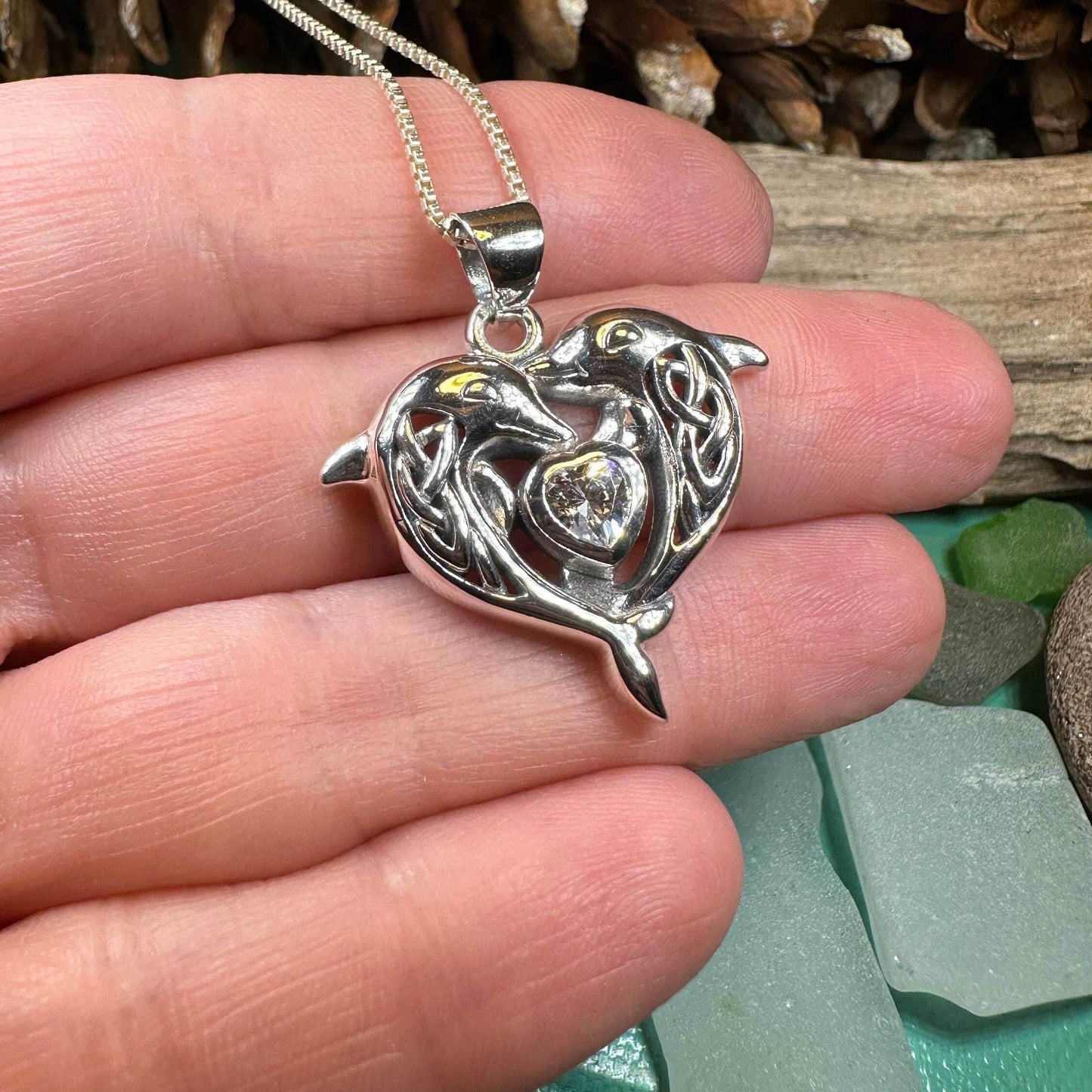 Hebrides Celtic Dolphin Necklace - 18 / Amethyst