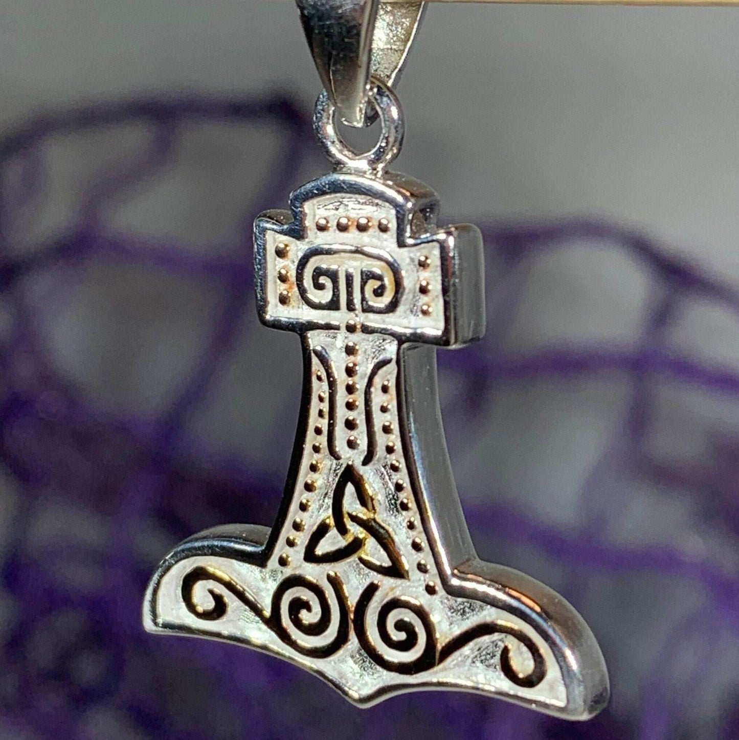Old Norse Thor's Hammer Necklace - 18