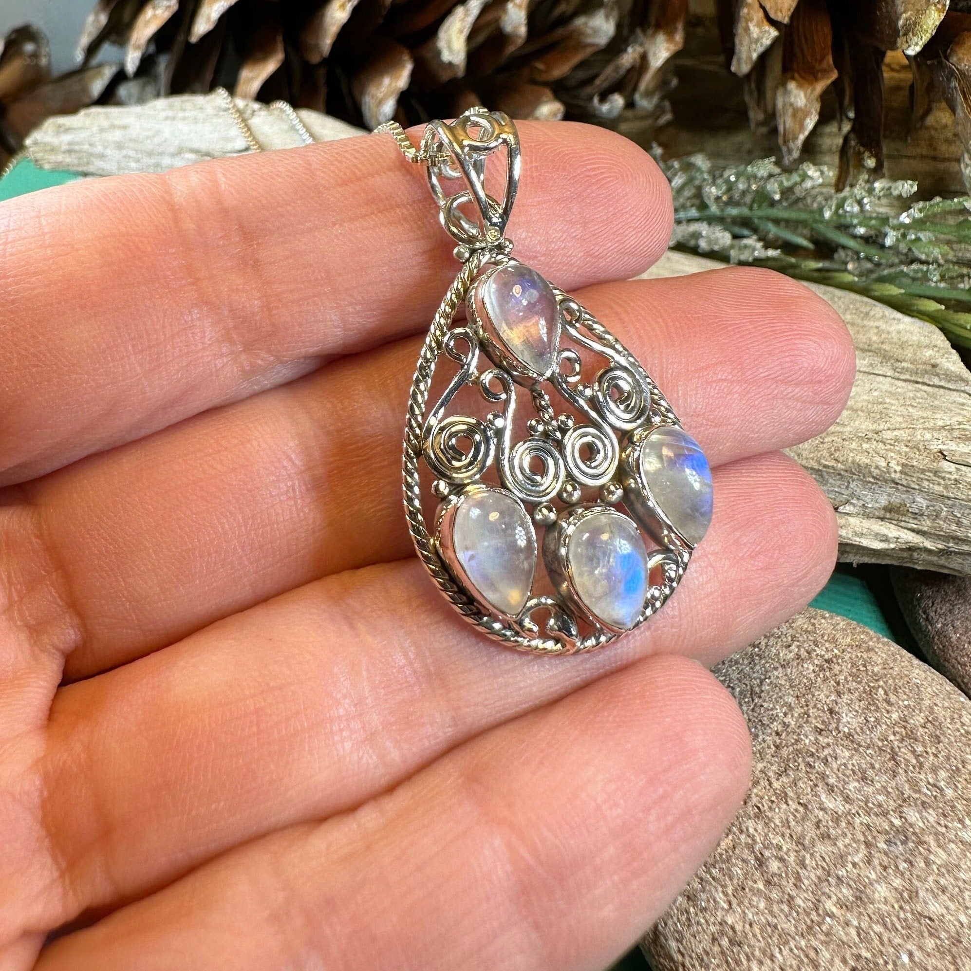 Sechnall Celtic Spiral Necklace