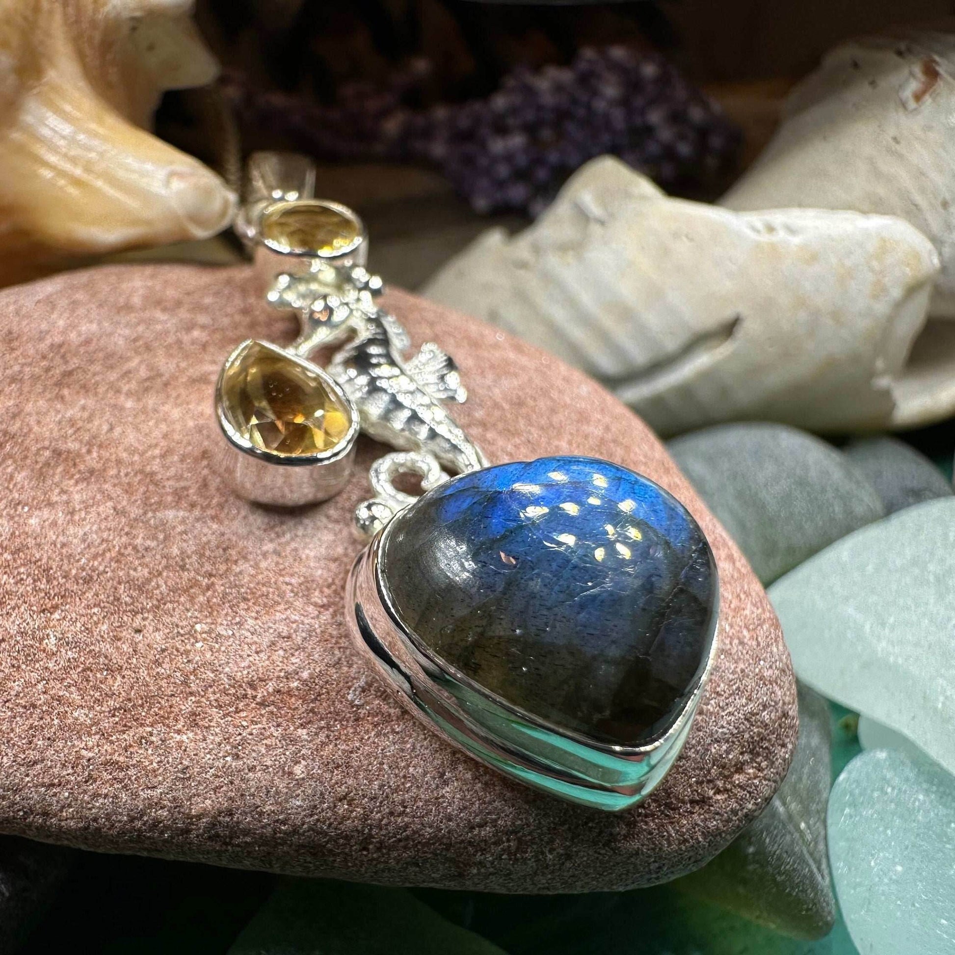 Seamist Seahorse Labradorite Necklace - 18 / Amethyst