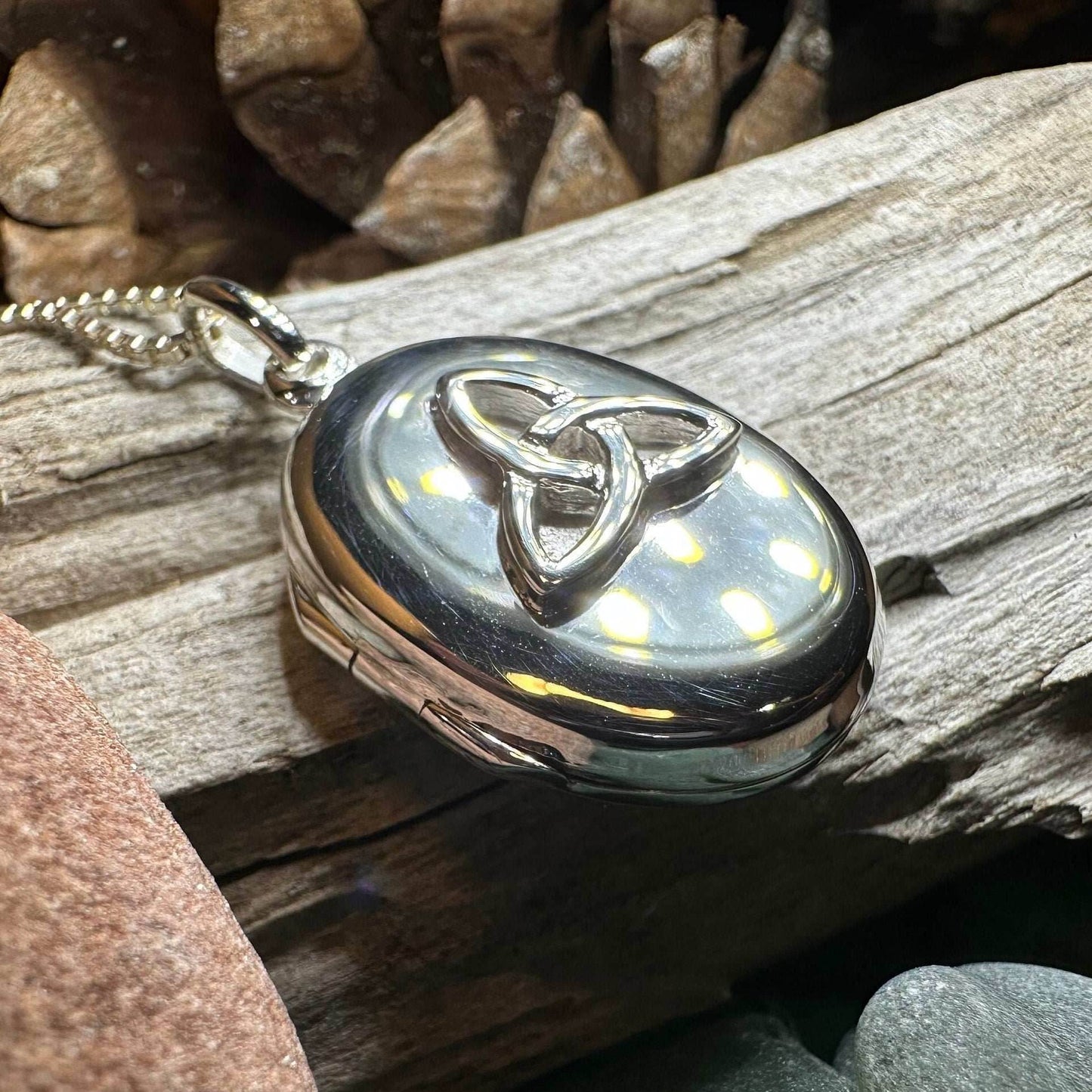 Trinity Knot Locket Necklace - 18
