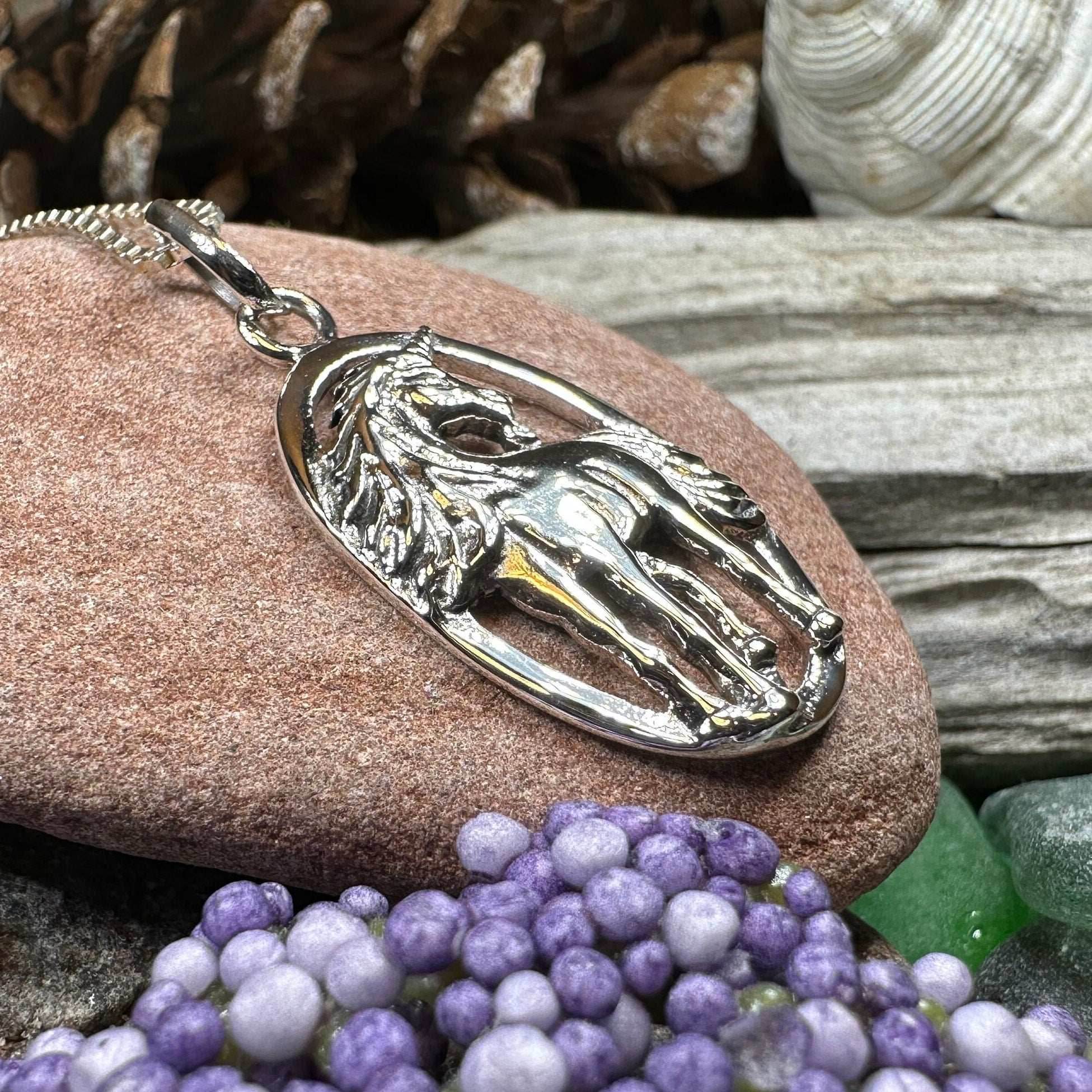 Lorilei Unicorn Necklace - 18