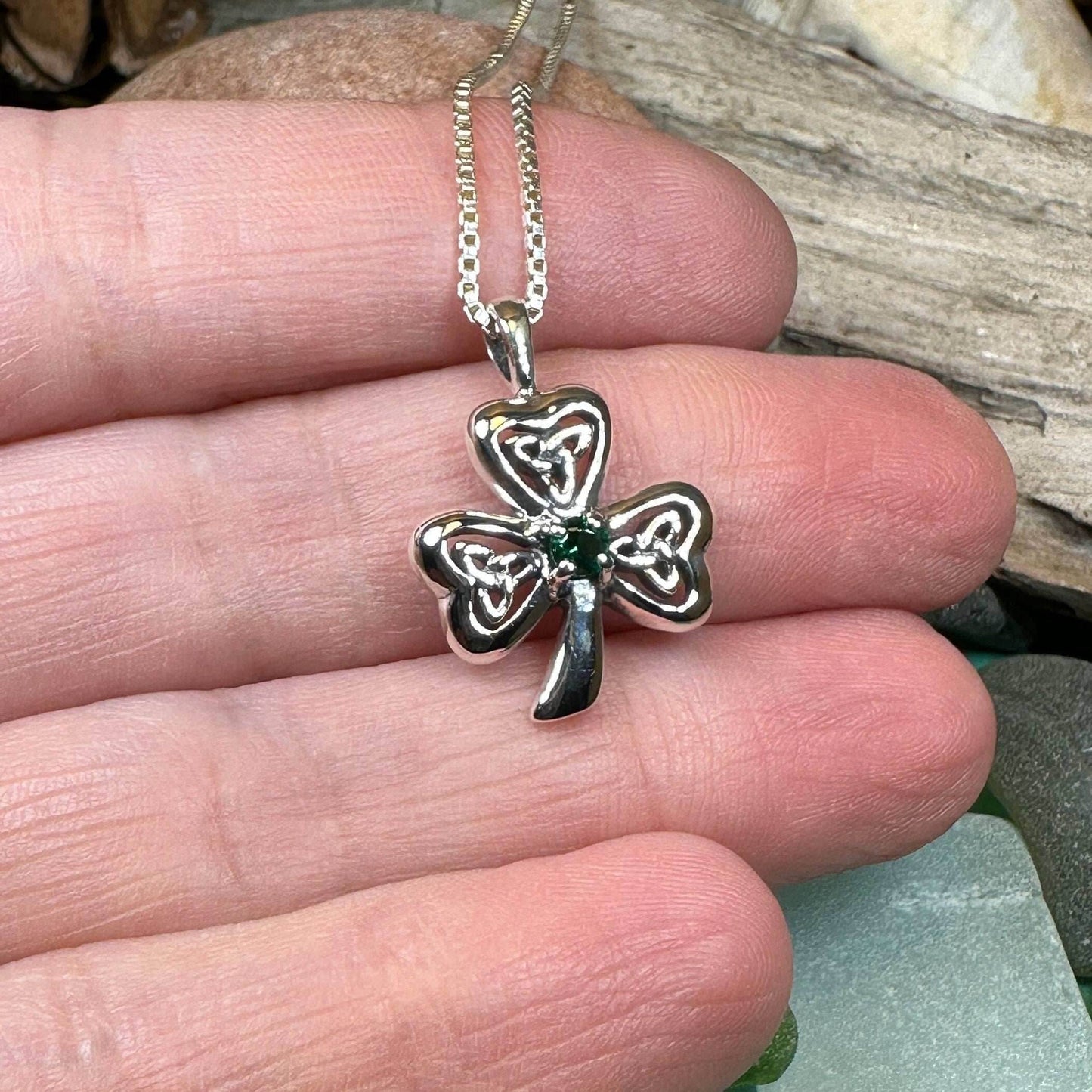 Kellen Shamrock Necklace - 18