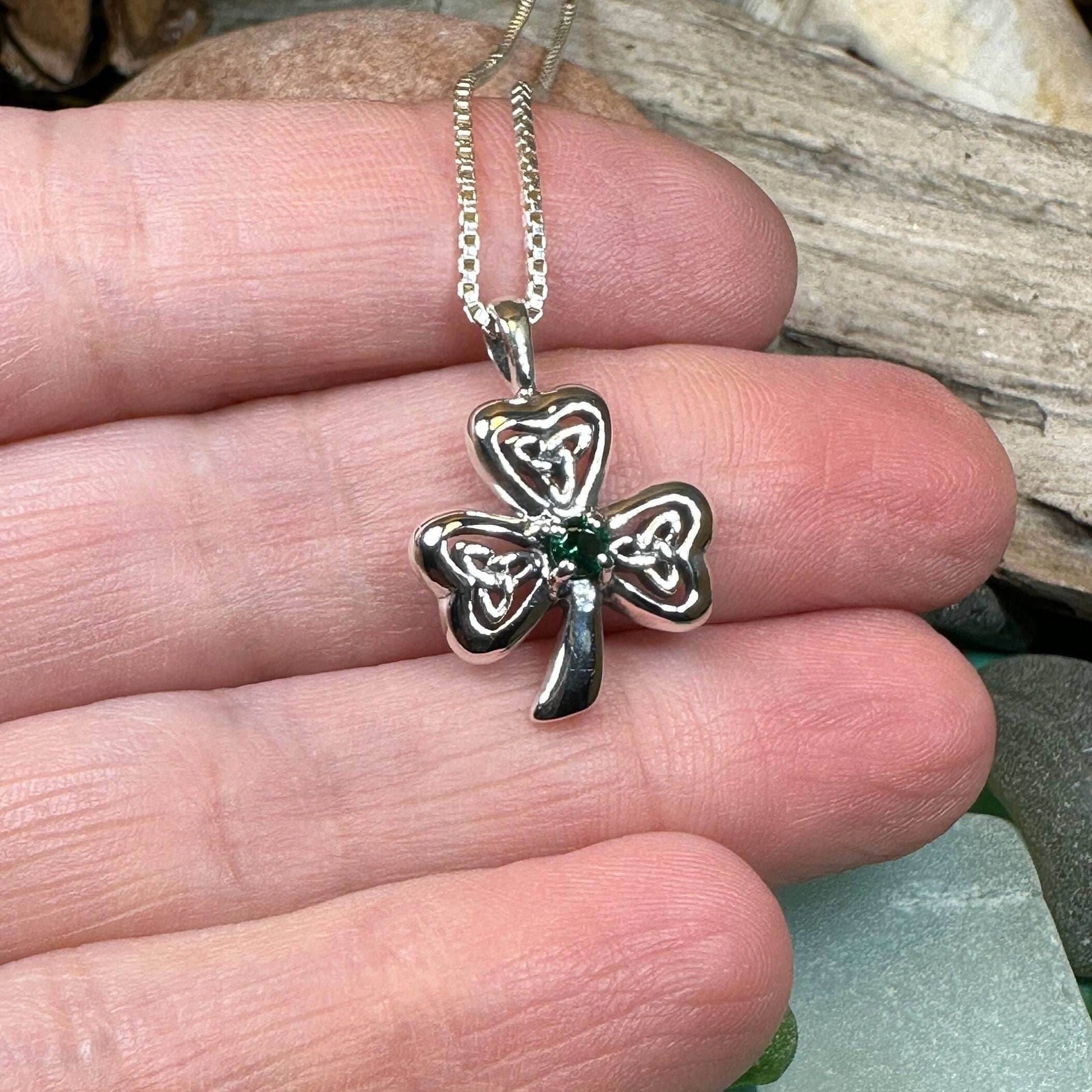 Kellen Shamrock Necklace - 18
