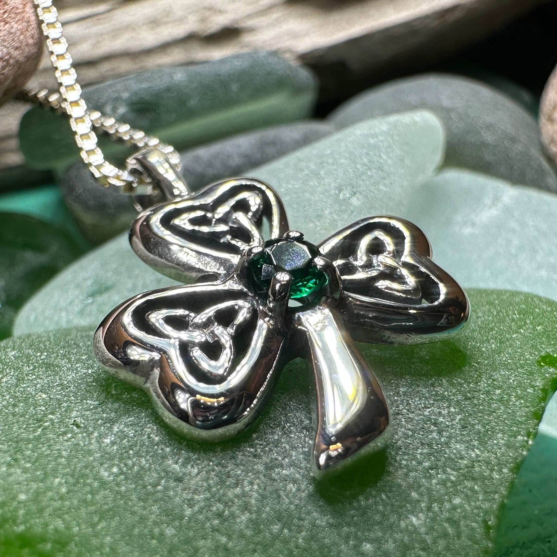 Kellen Shamrock Necklace - 18
