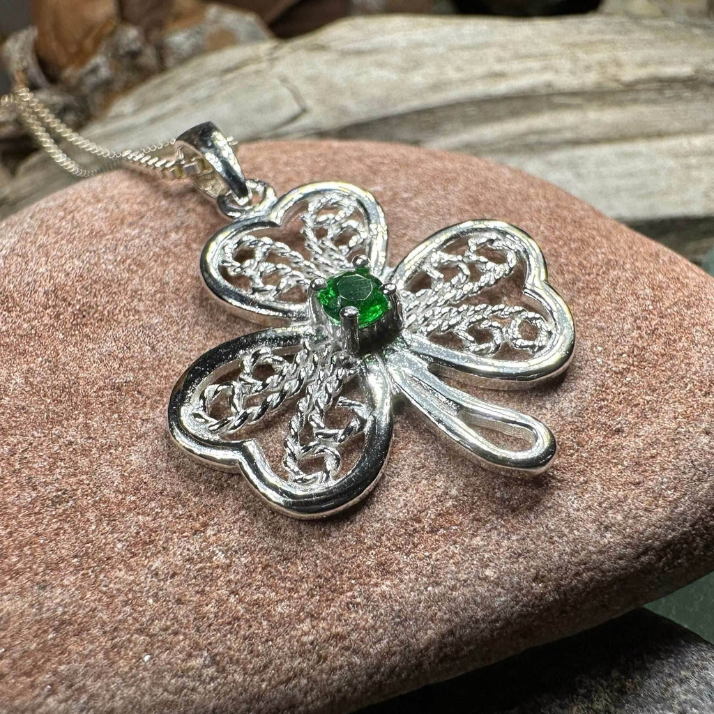Irish Lace Shamrock Necklace - 18