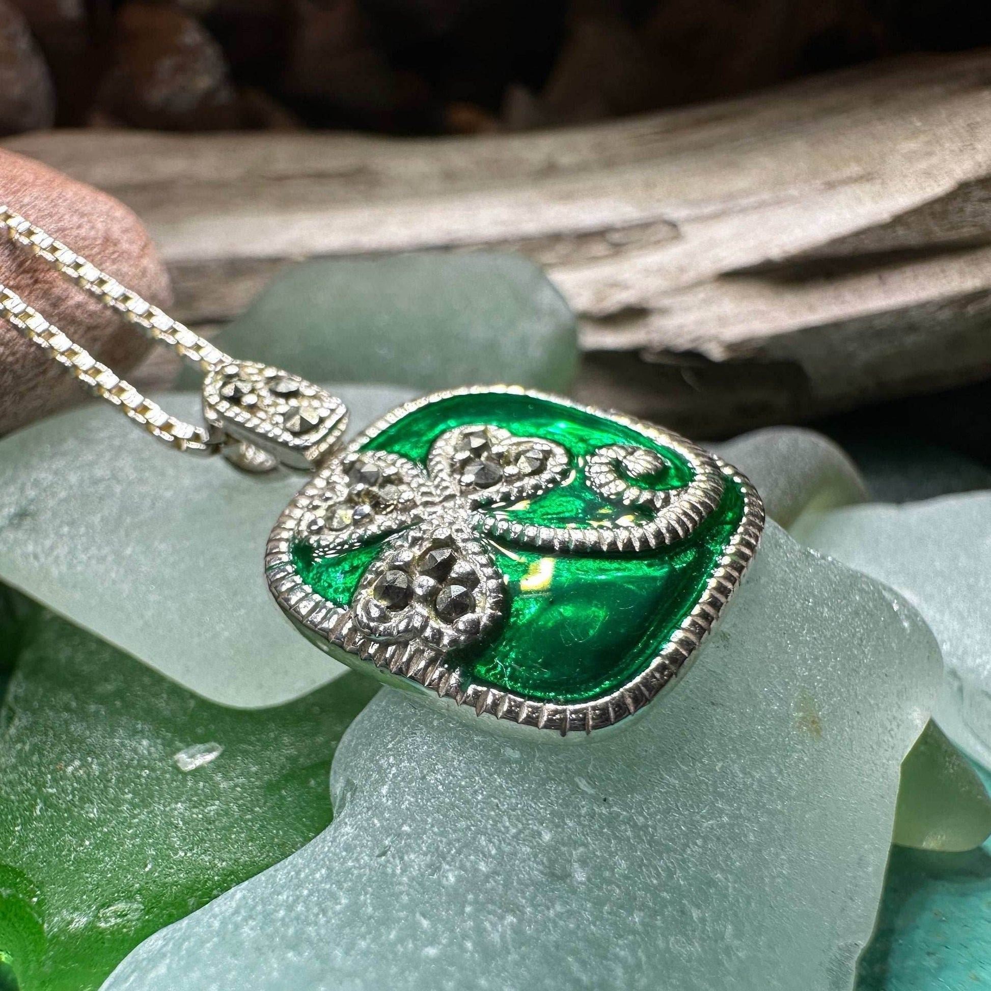 Shannyn Shamrock Enamel Necklace - 18
