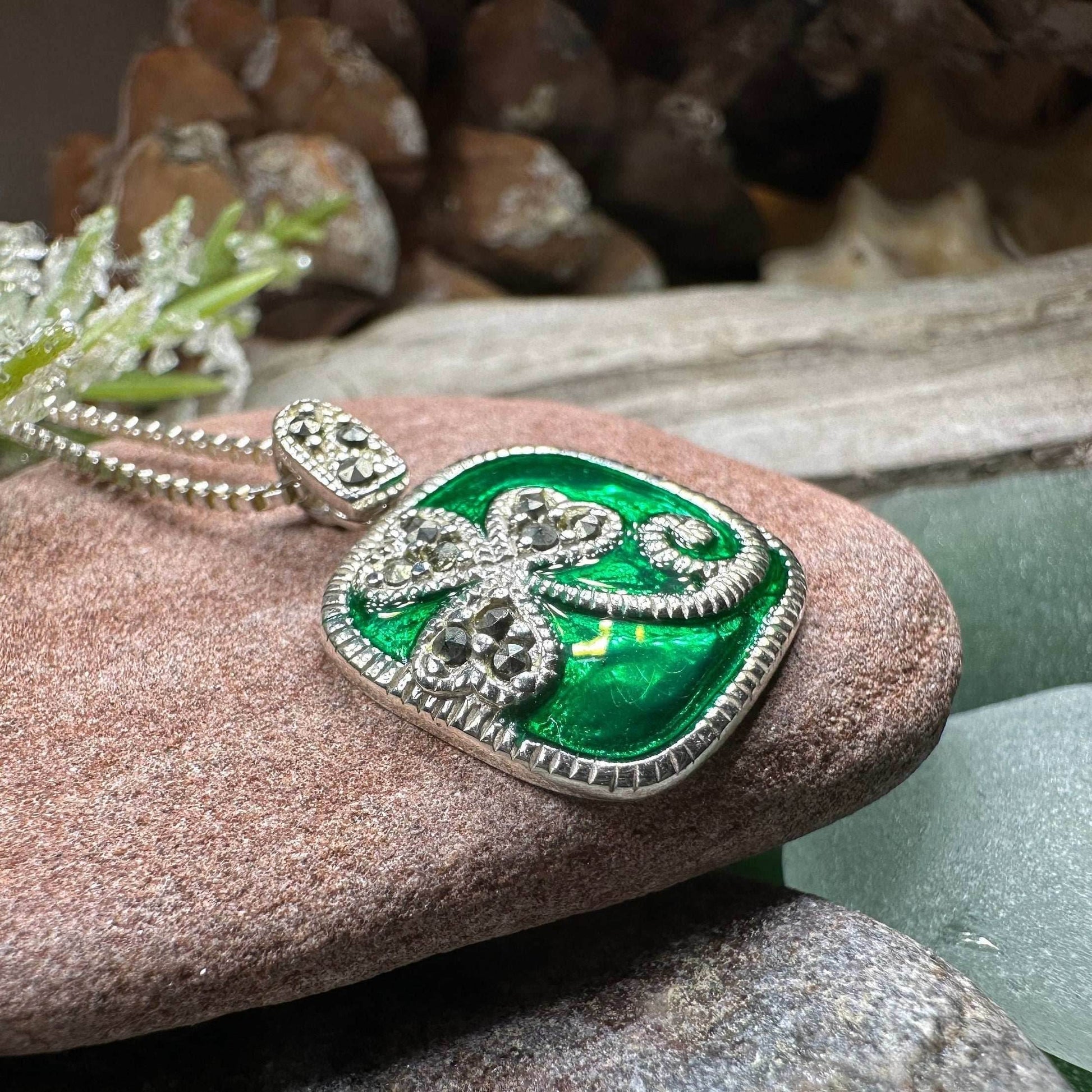 Shannyn Shamrock Enamel Necklace - 18