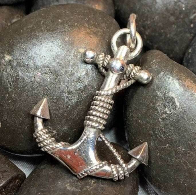 Deep Blue Sea Anchor Necklace - 18