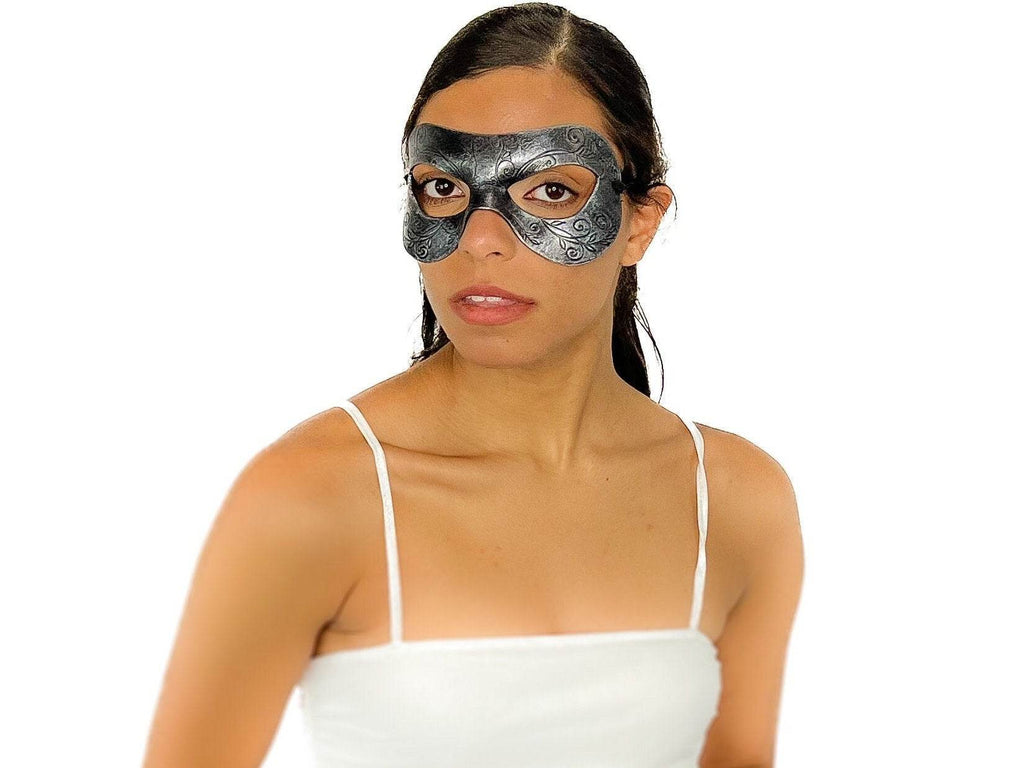 Ornate Masquerade Handmade Genuine Leather Eye Mask in Silver - 