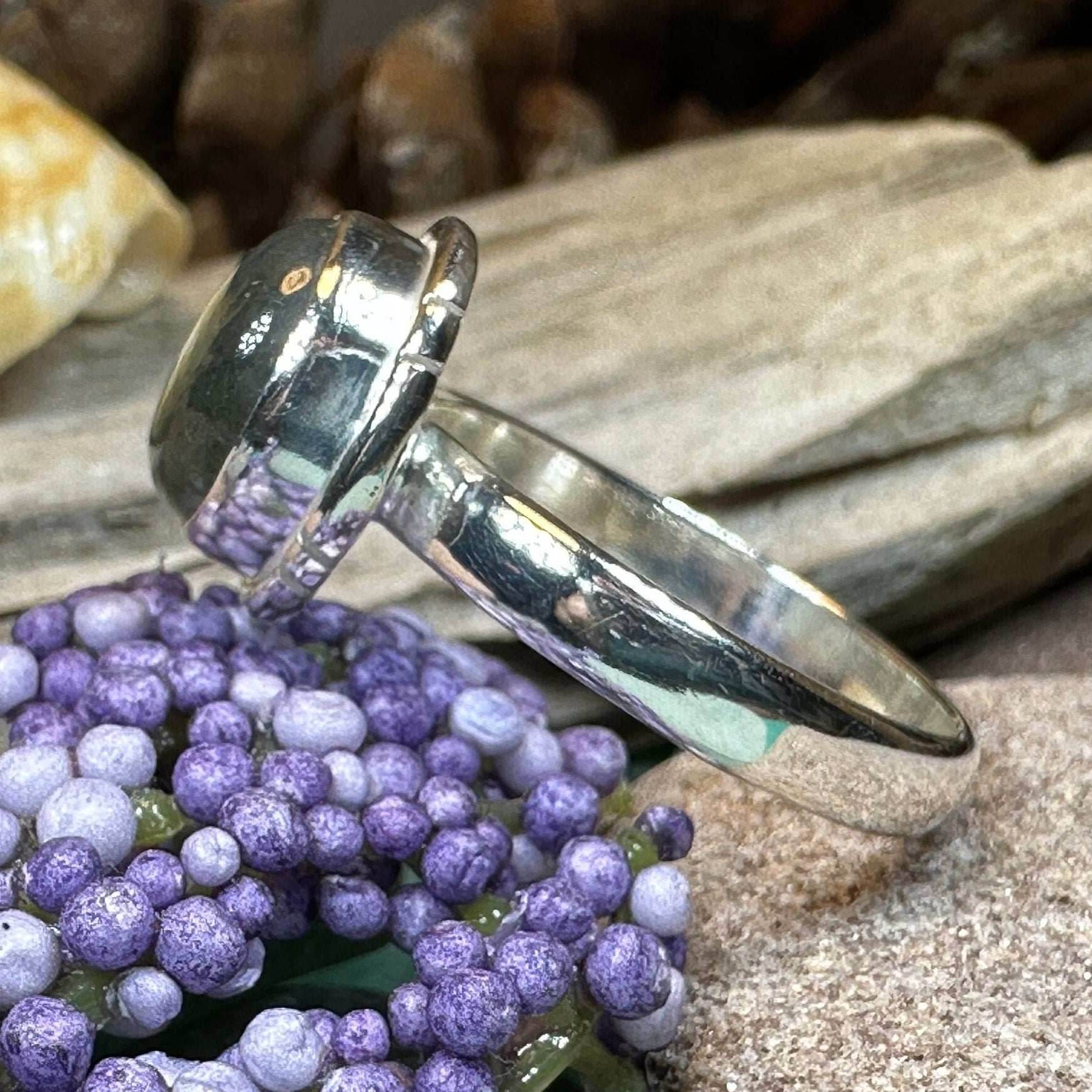 Celtic Twilight Labradorite Ring - 7 / Oval