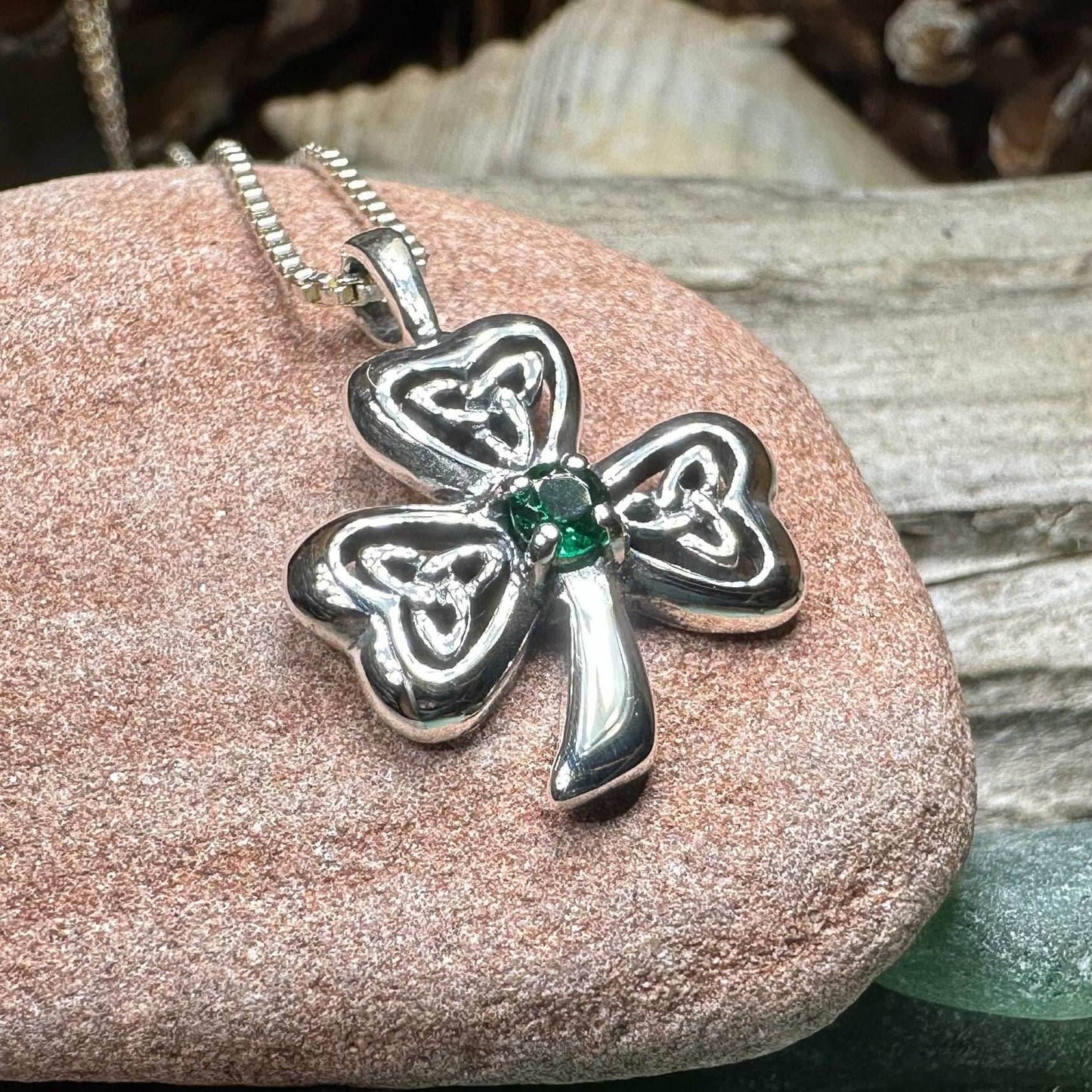Kellen Shamrock Necklace - 18