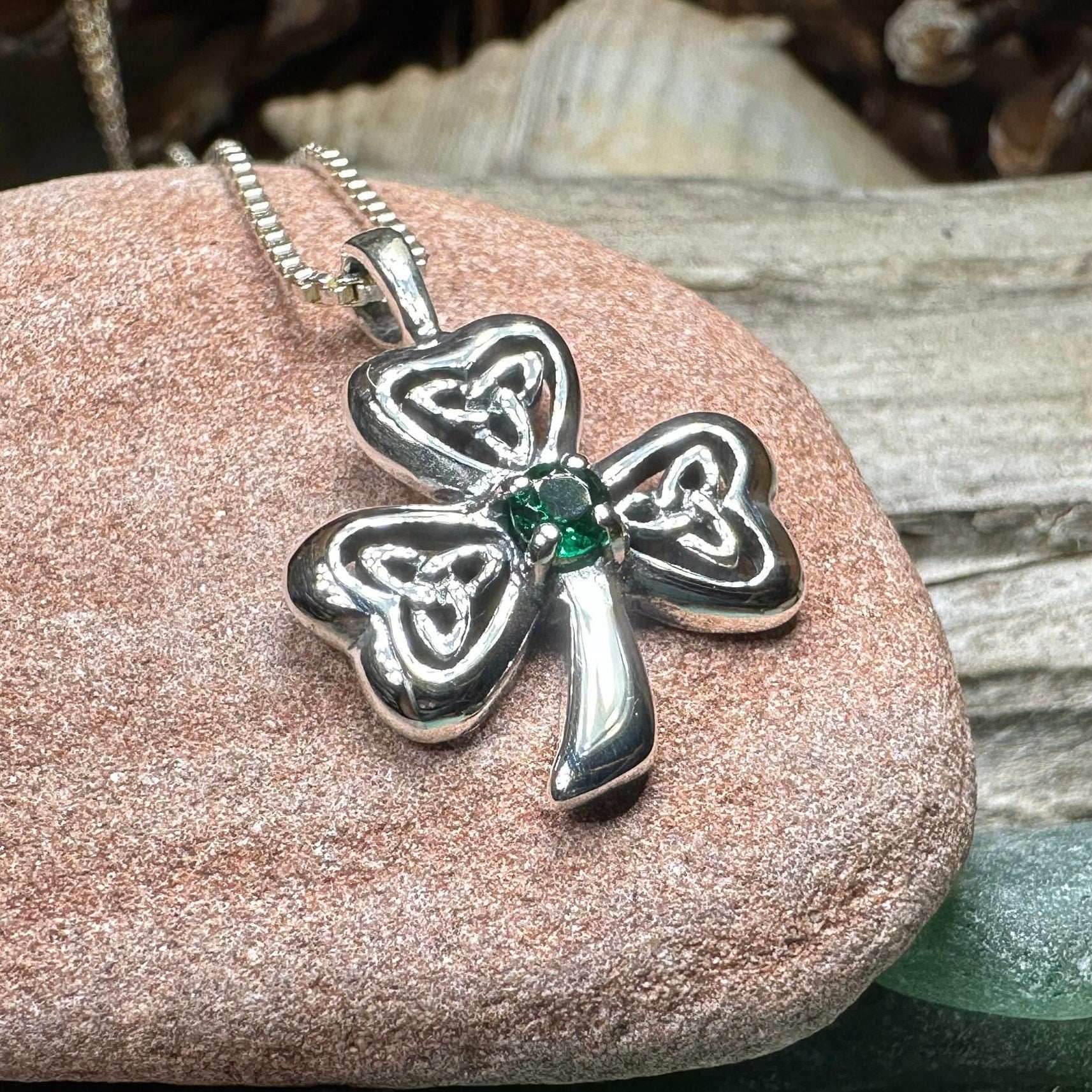 Kellen Shamrock Necklace - 18