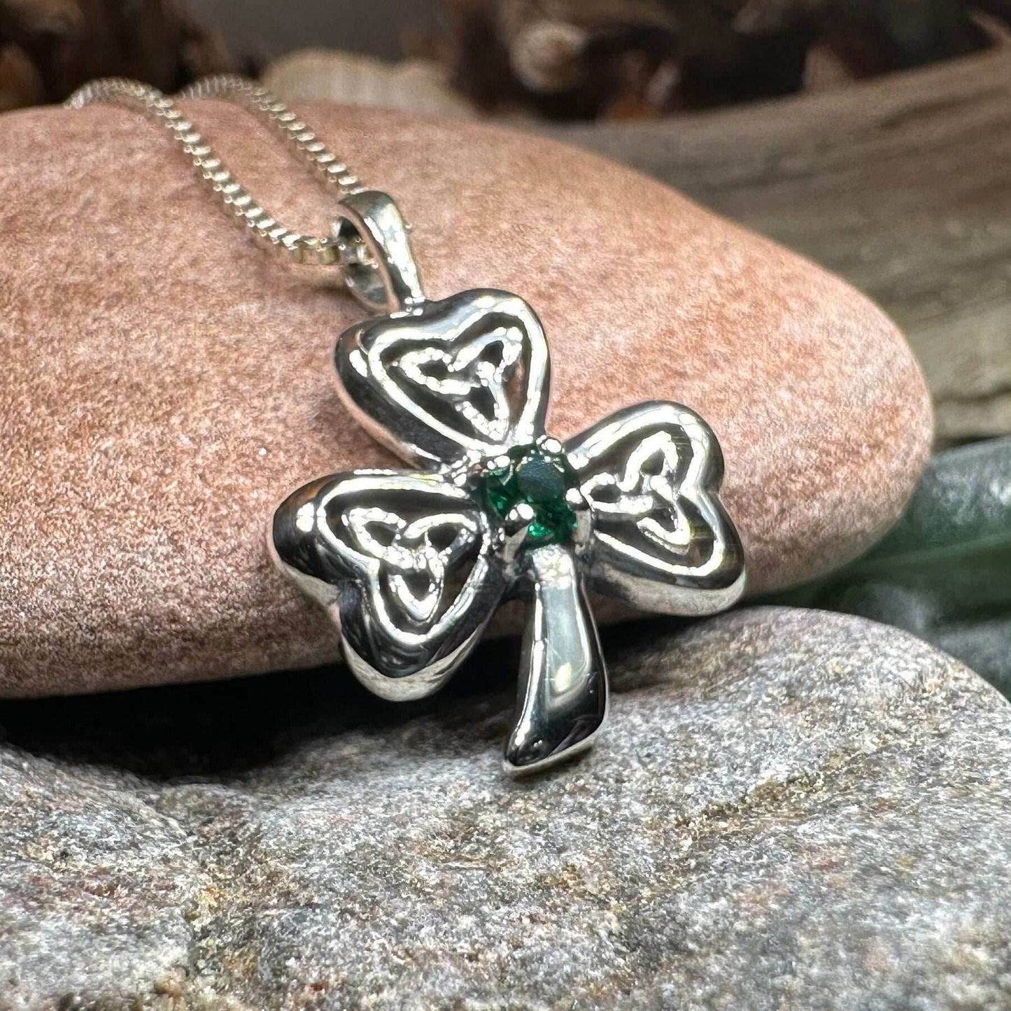 Kellen Shamrock Necklace - 18