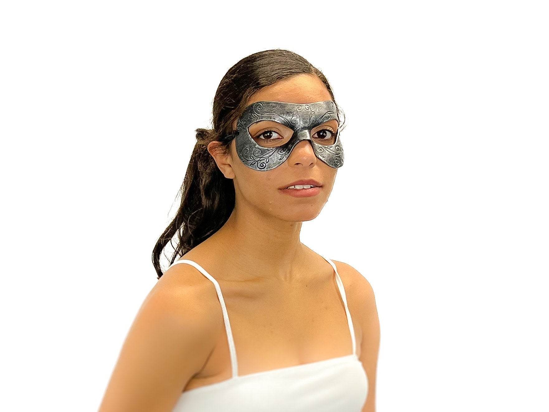 Ornate Masquerade Handmade Genuine Leather Eye Mask in Silver - 
