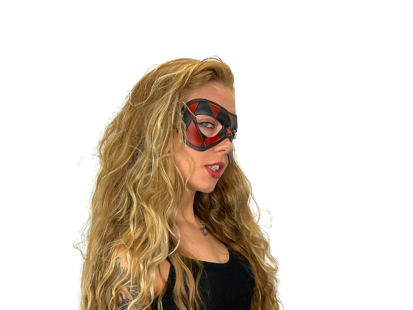 Compact Harlequin Handmade Genuine Leather Mask in Red and Black - 
