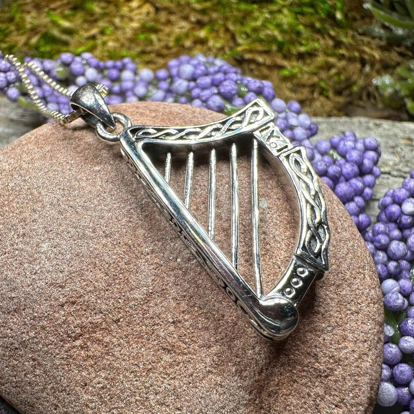 Torlogh Celtic Harp Necklace - 18