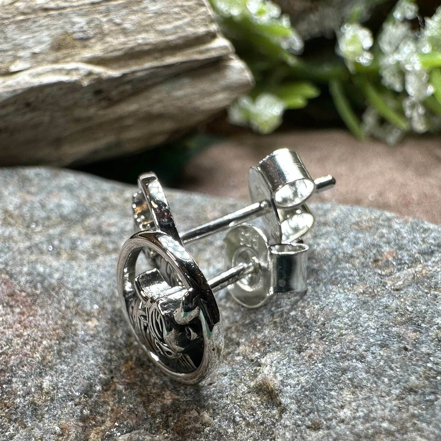 Scruffy Coo Highland Cow Post Earrings - 