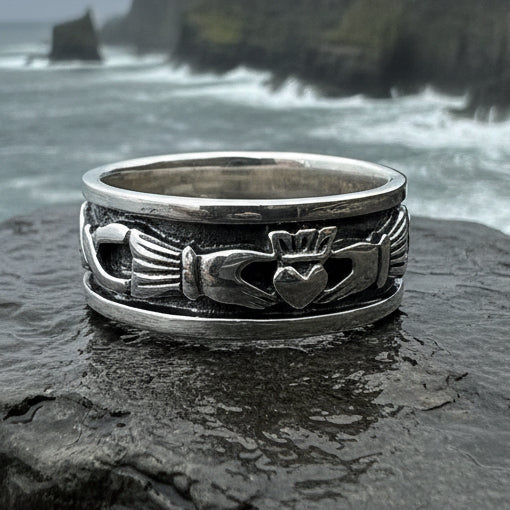 Celtic Claddagh Band Ring