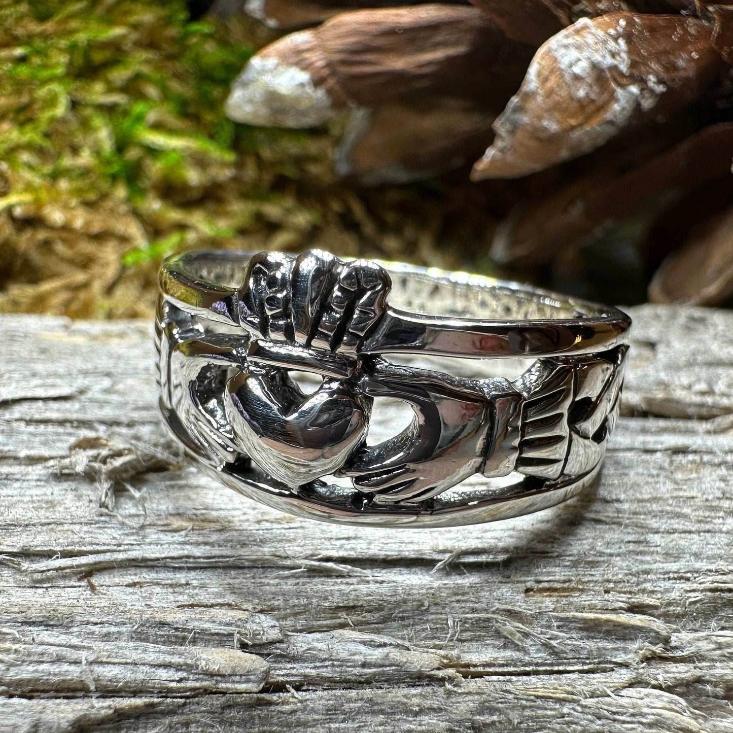 Eternally Celtic Claddagh Band Ring - 5