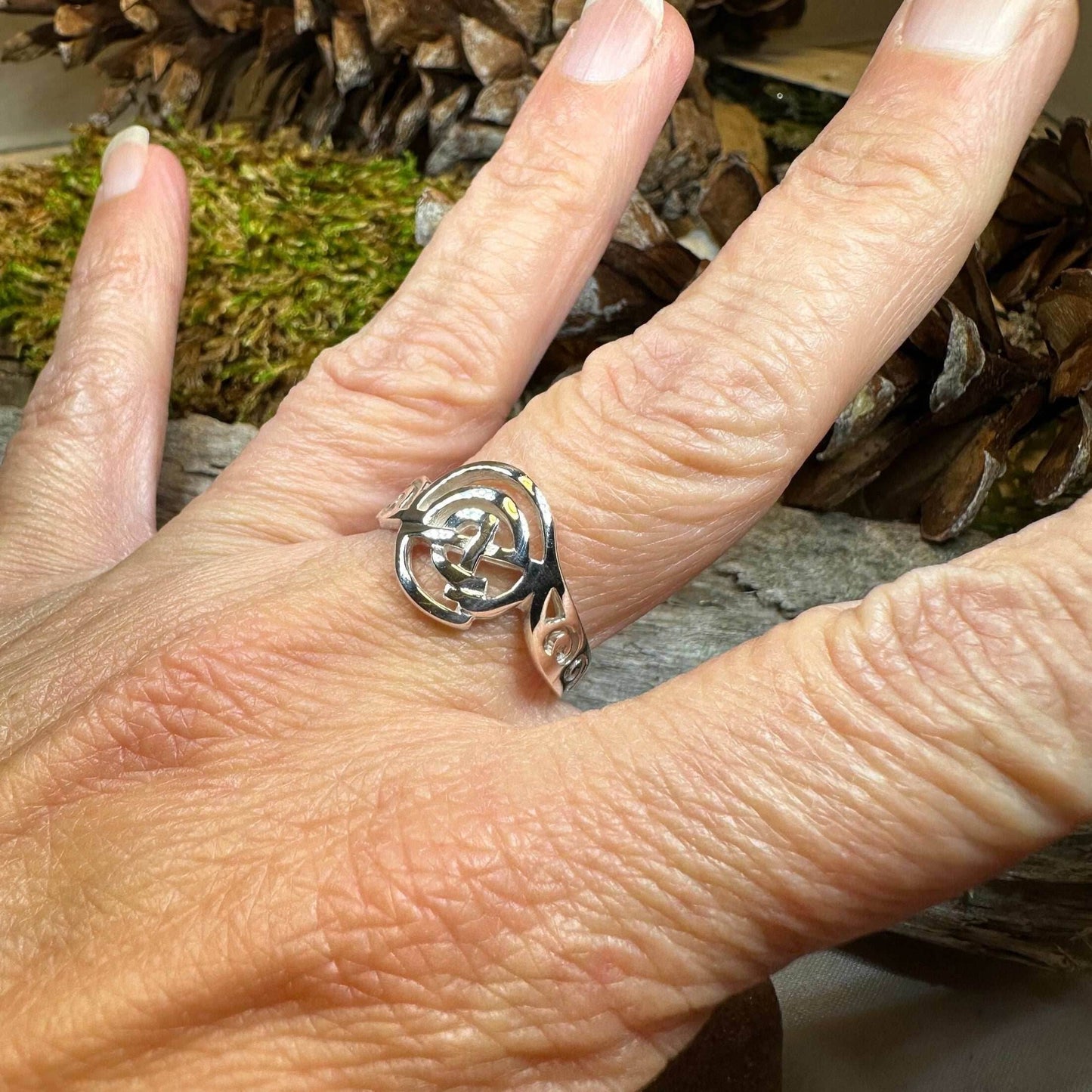 Cyrilla Celtic Knot Ring - 6