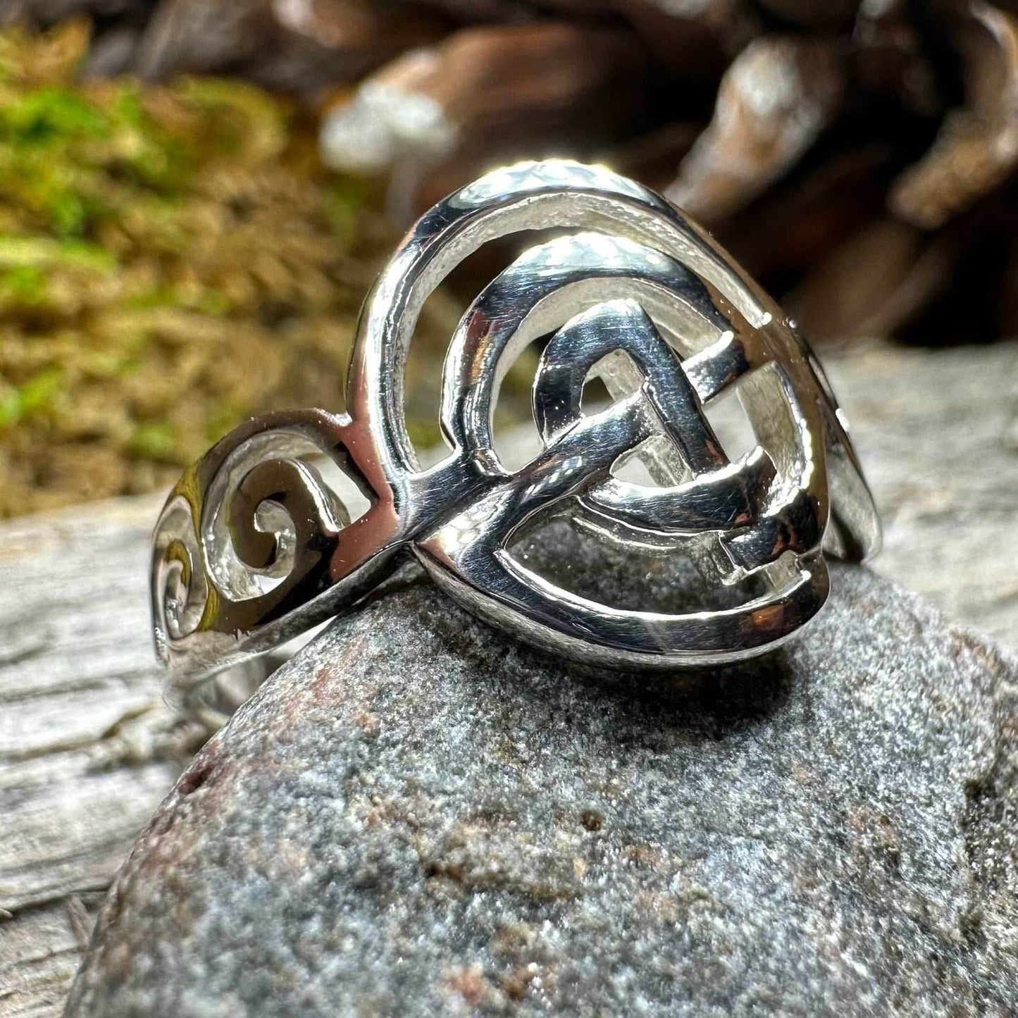 Cyrilla Celtic Knot Ring - 6