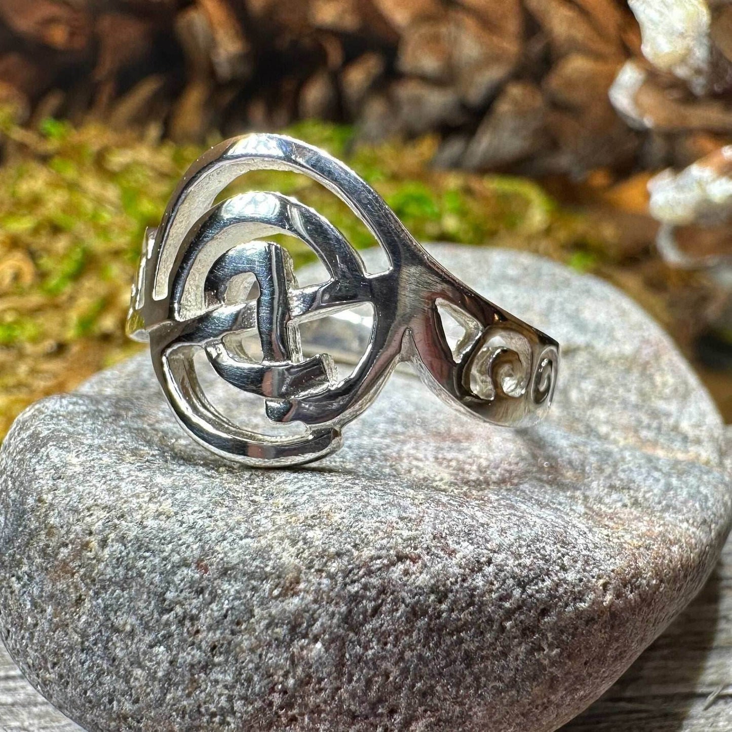 Cyrilla Celtic Knot Ring - 6