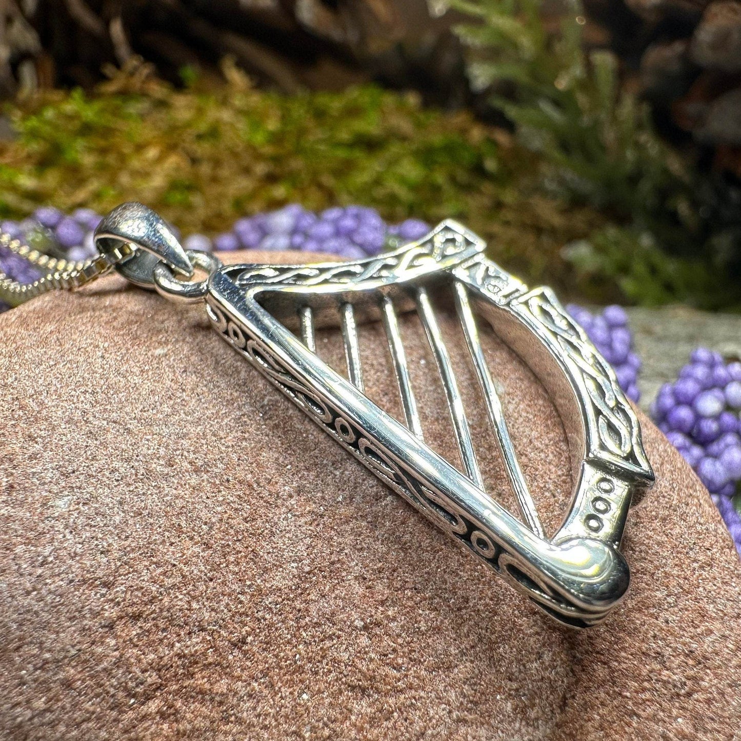 Torlogh Celtic Harp Necklace - 18
