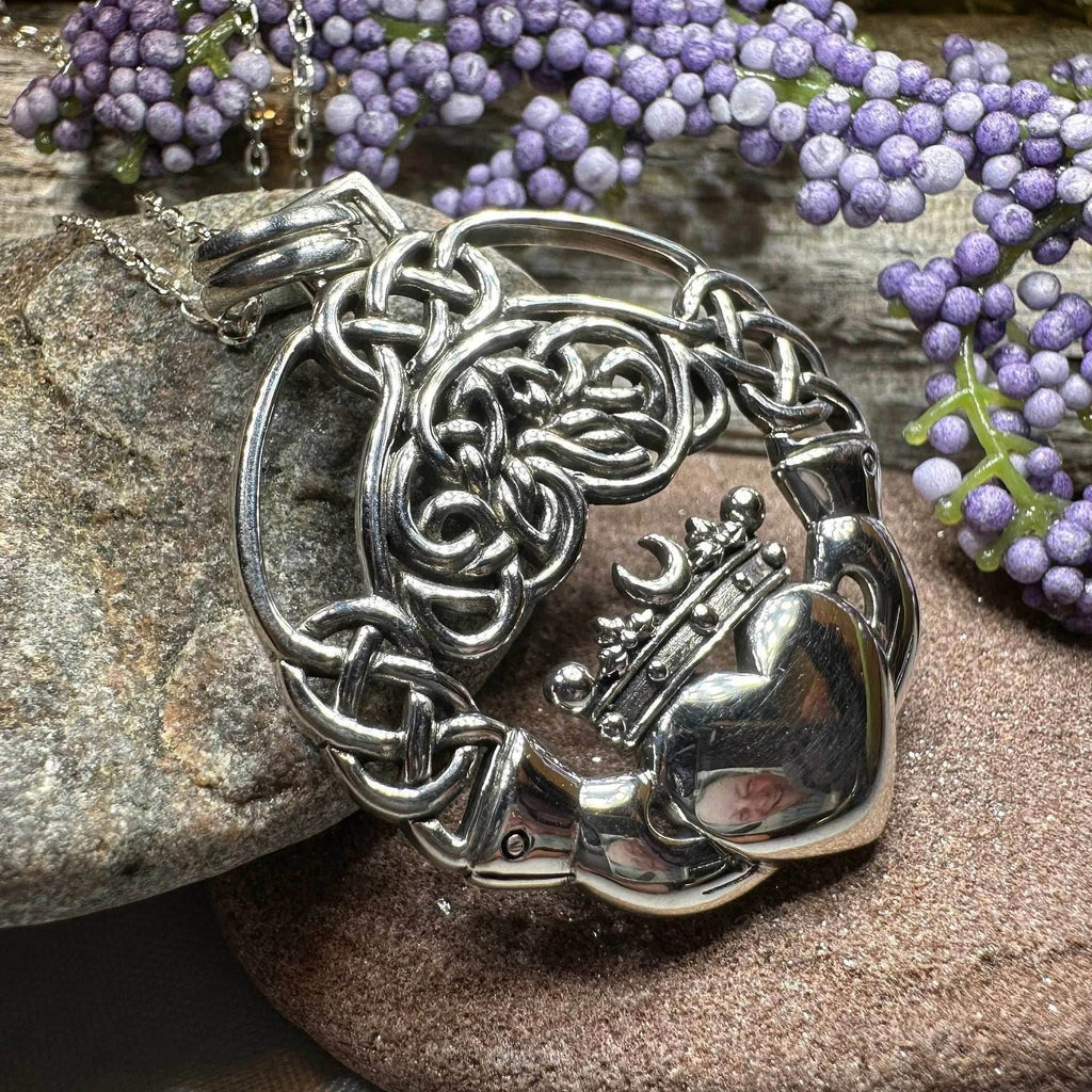 Forever Claddagh Necklace - 18