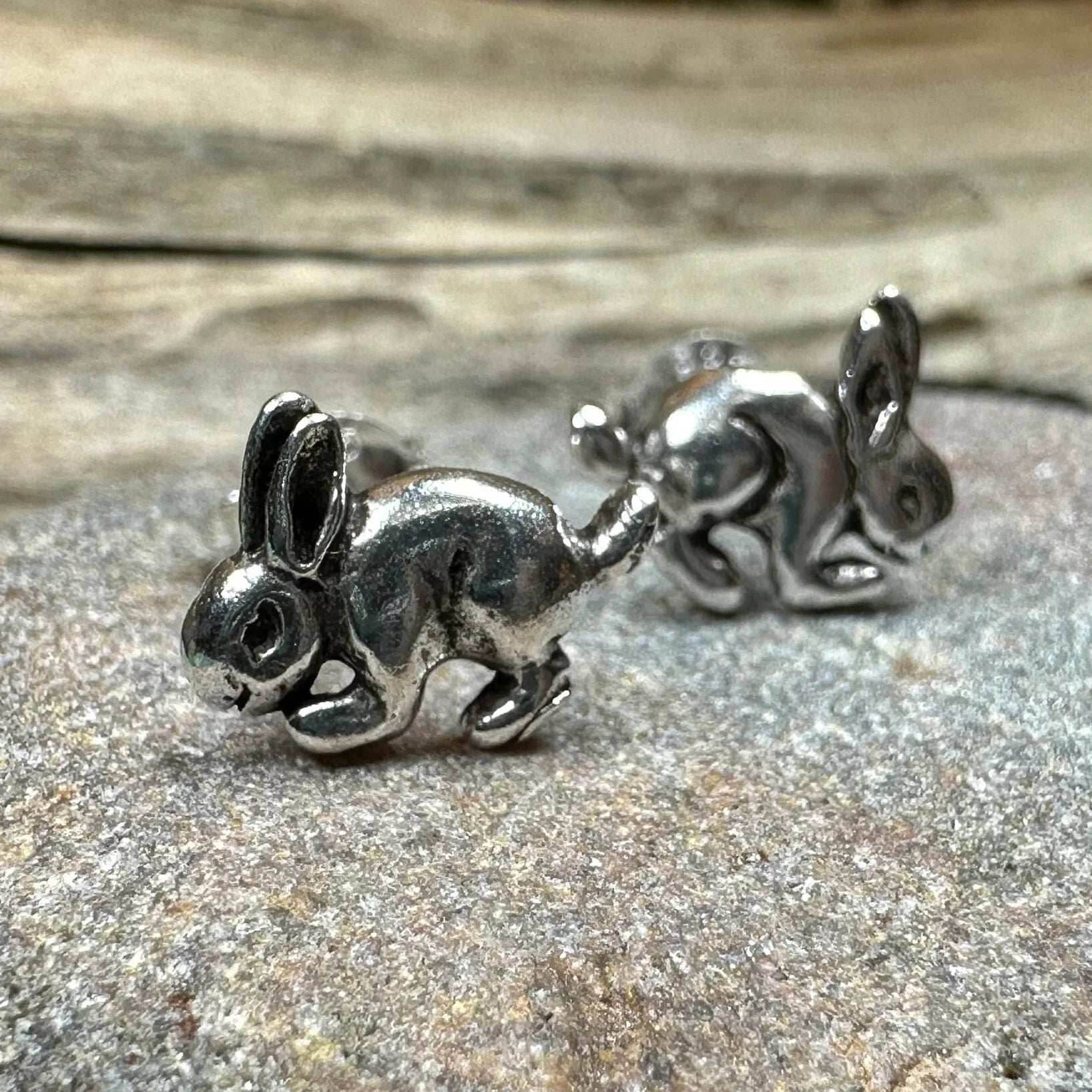 Running Bunny Earrings - 