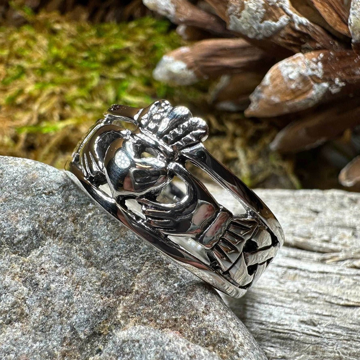Eternally Celtic Claddagh Band Ring - 5