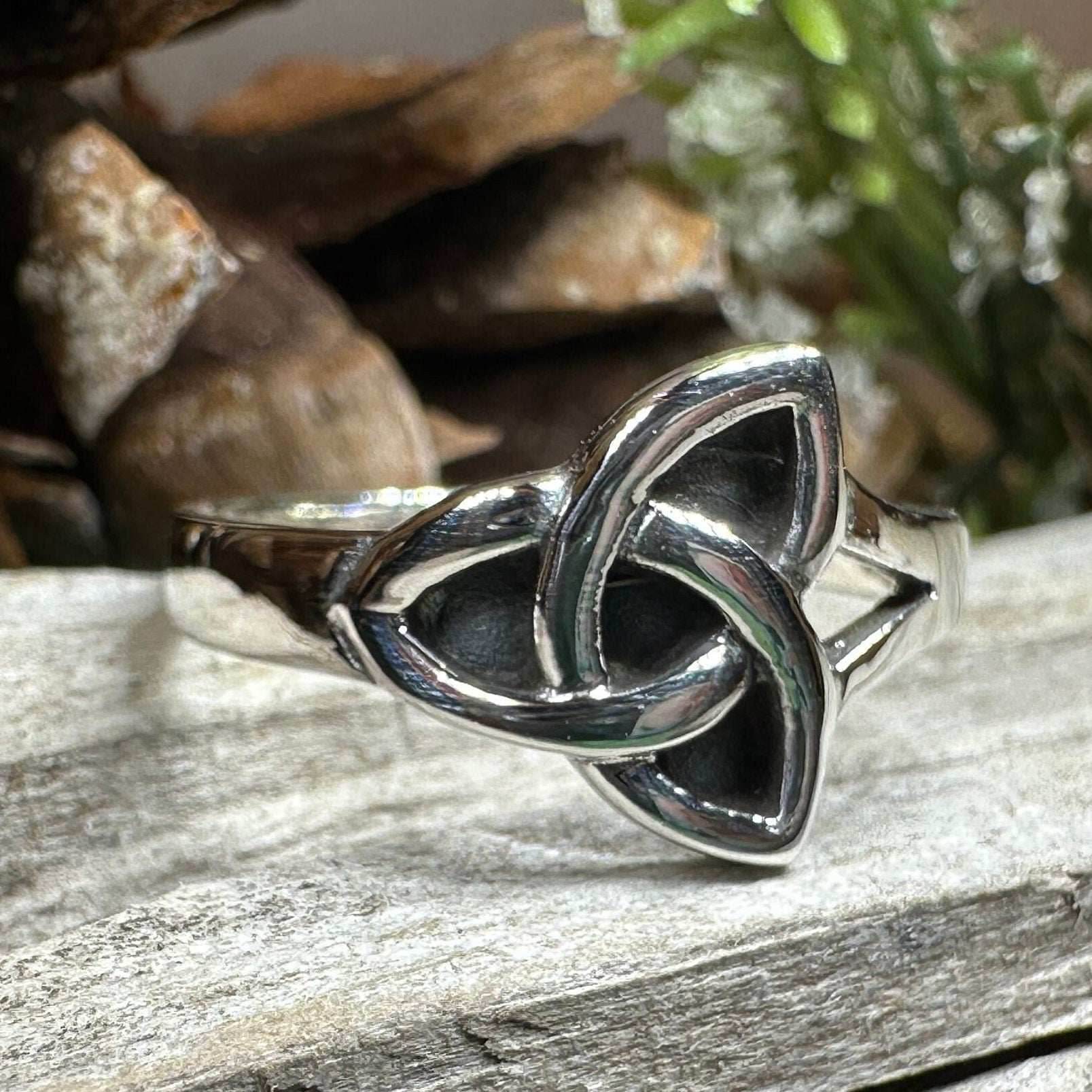 Kegan Trinity Knot Ring - 6