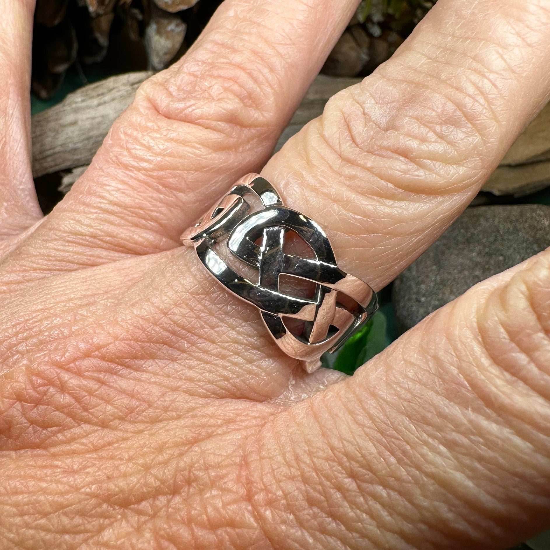 Classic Celtic Knot Ring - 7
