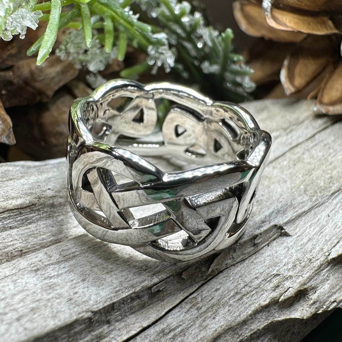 Classic Celtic Knot Ring - 7