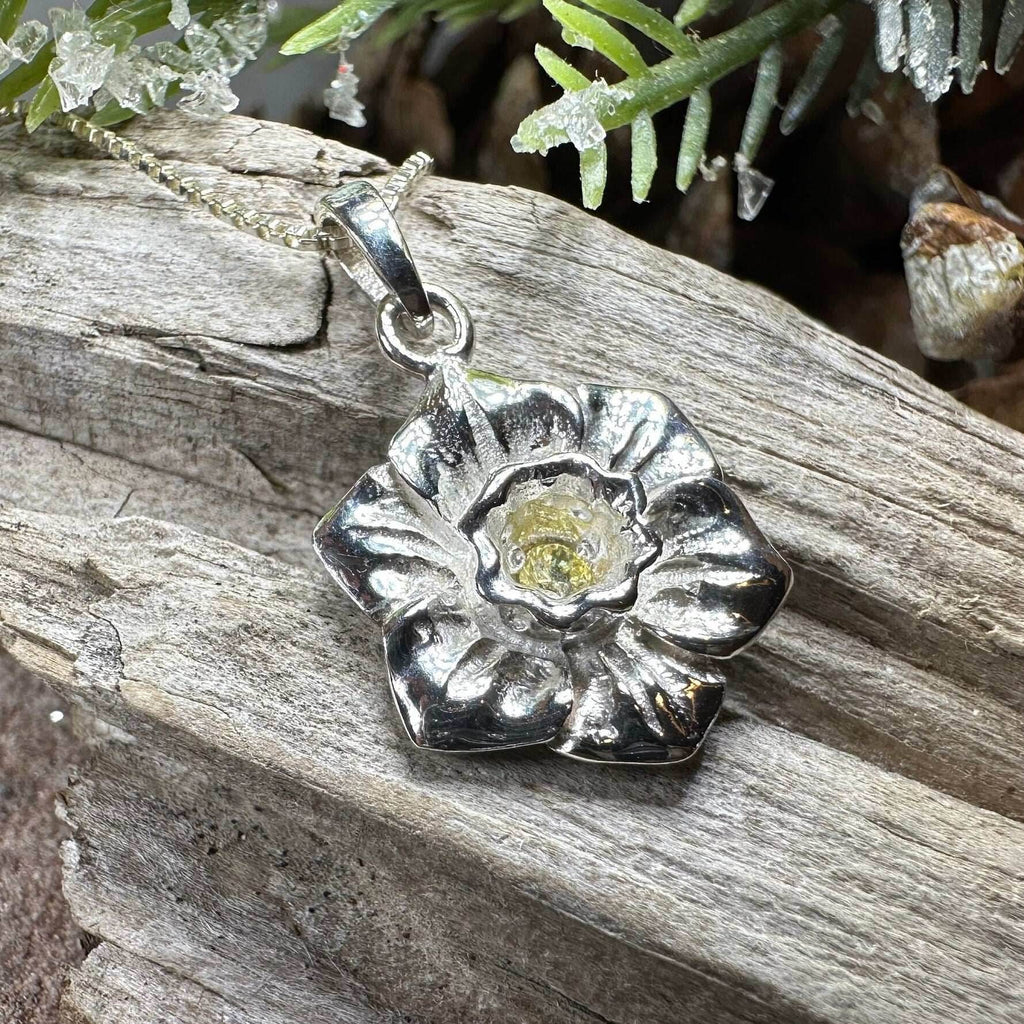 Welsh Daffodil Necklace - 18