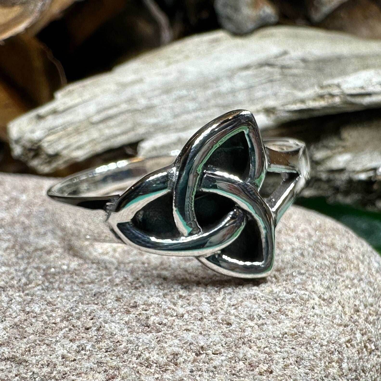 Kegan Trinity Knot Ring - 6