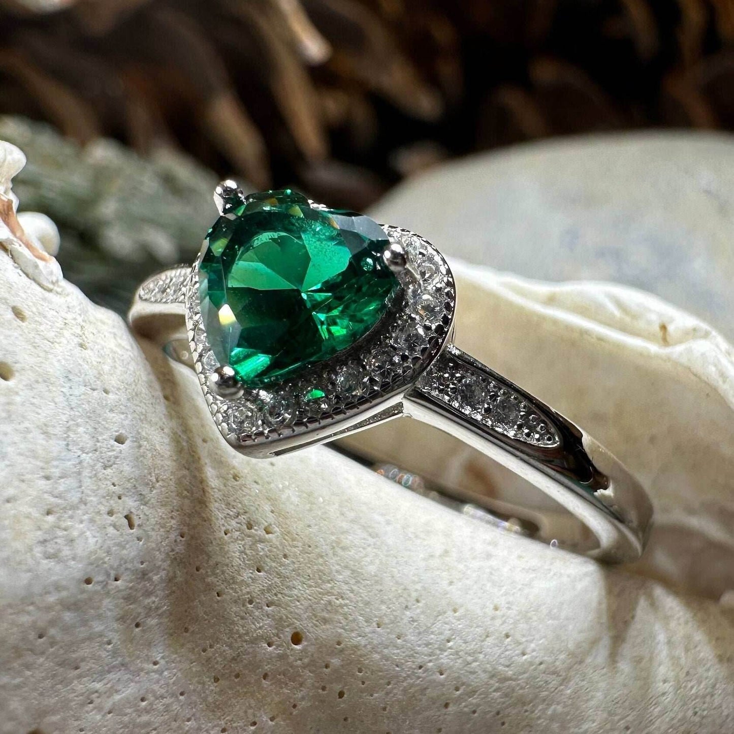 Ireland's Emerald Heart Ring - 4