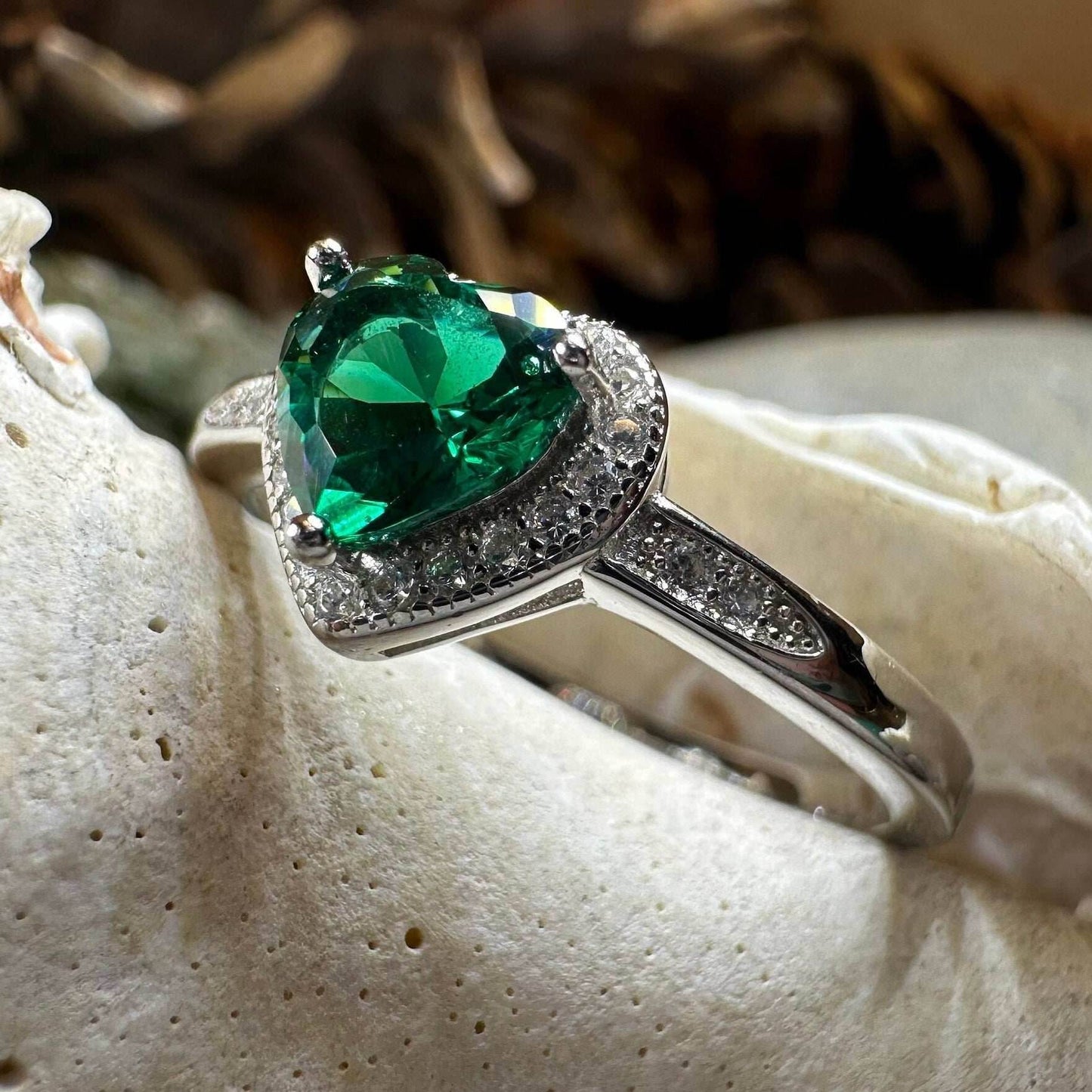 Ireland's Emerald Heart Ring - 4