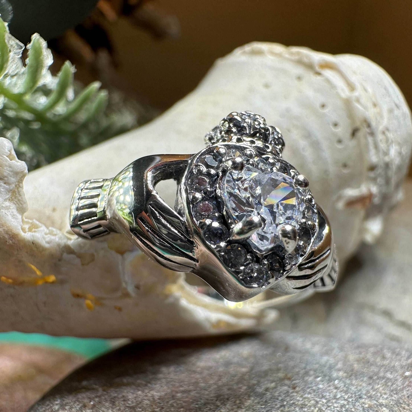 Evermore Claddagh Promise Ring - 6