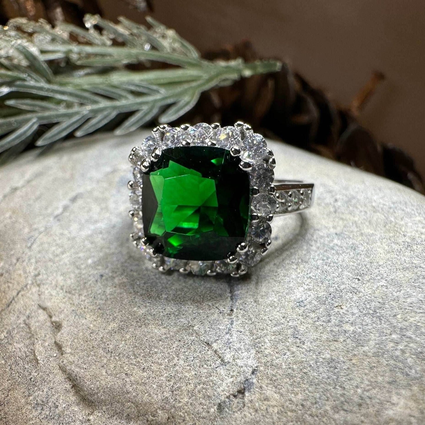 Irish Duchess Emerald Ring - 5