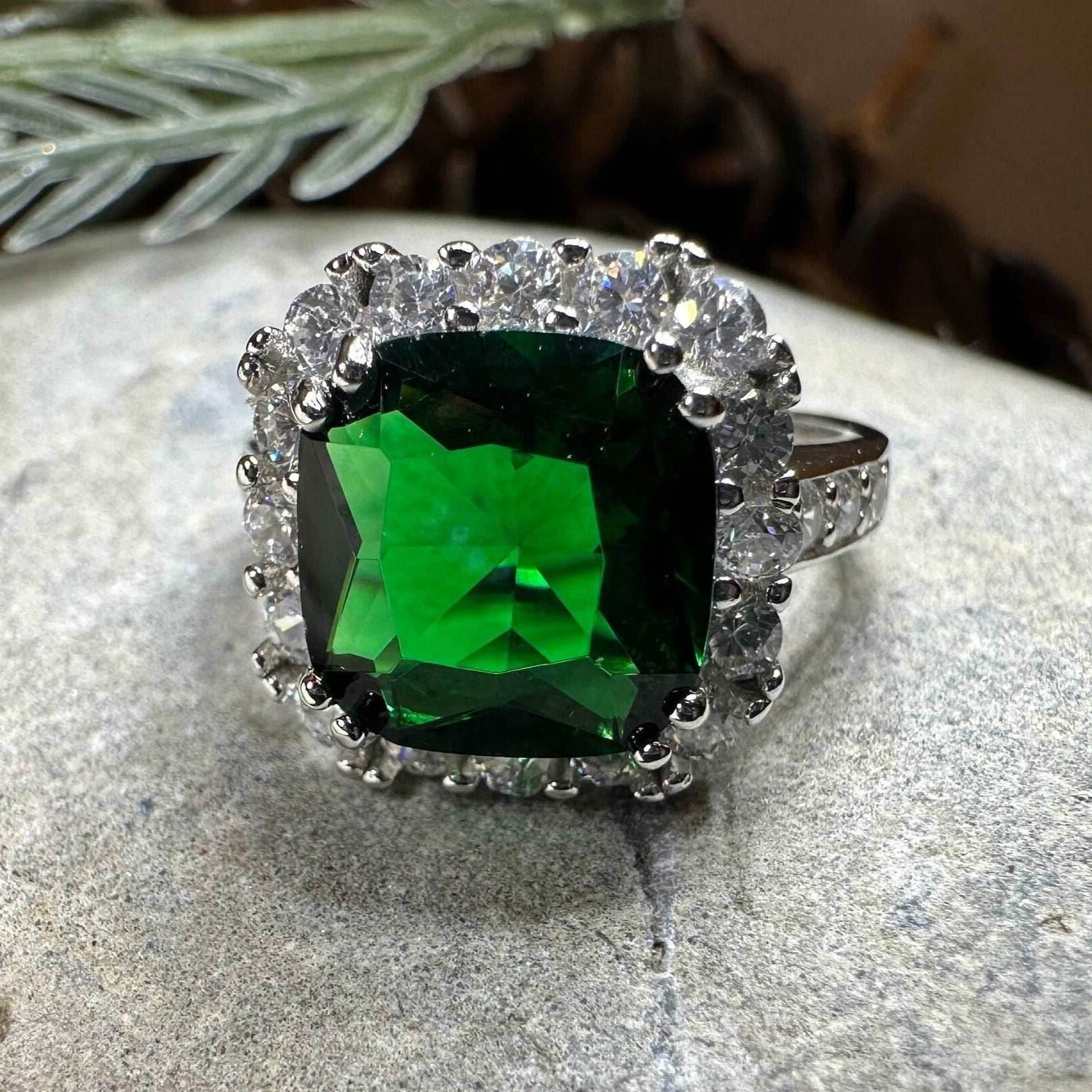 Irish Duchess Emerald Ring - 5