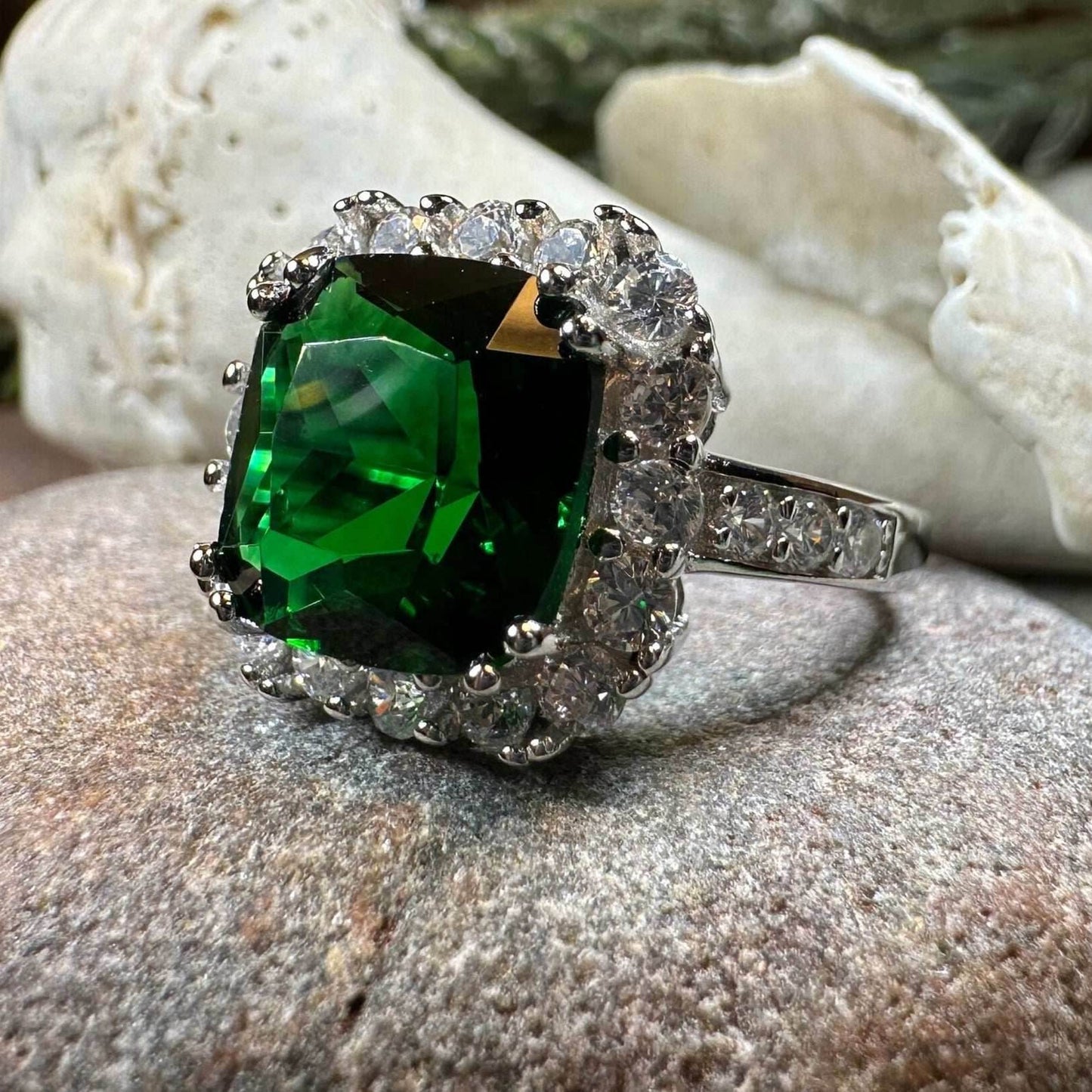 Irish Duchess Emerald Ring - 5