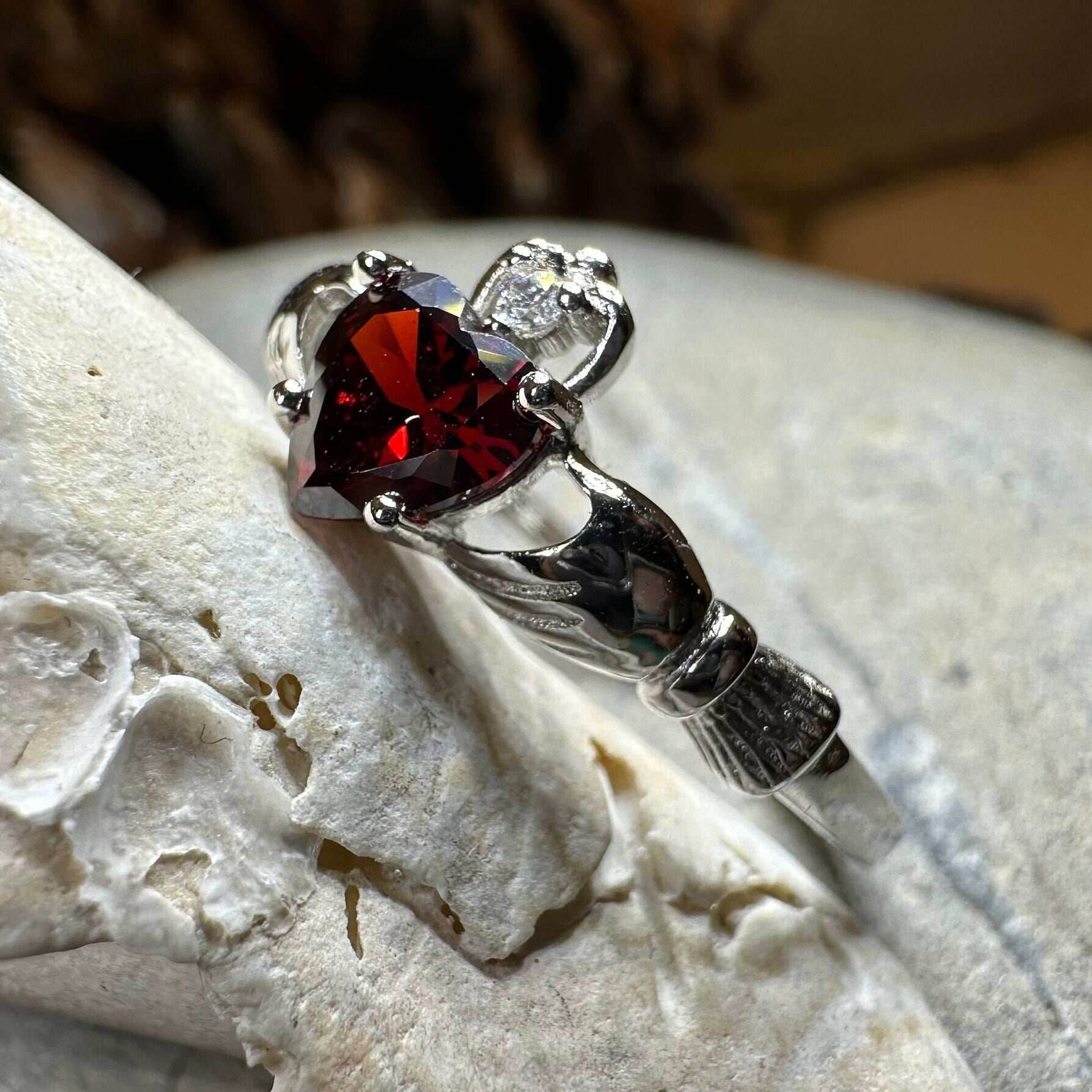 Garnet Claddagh Ring - 4