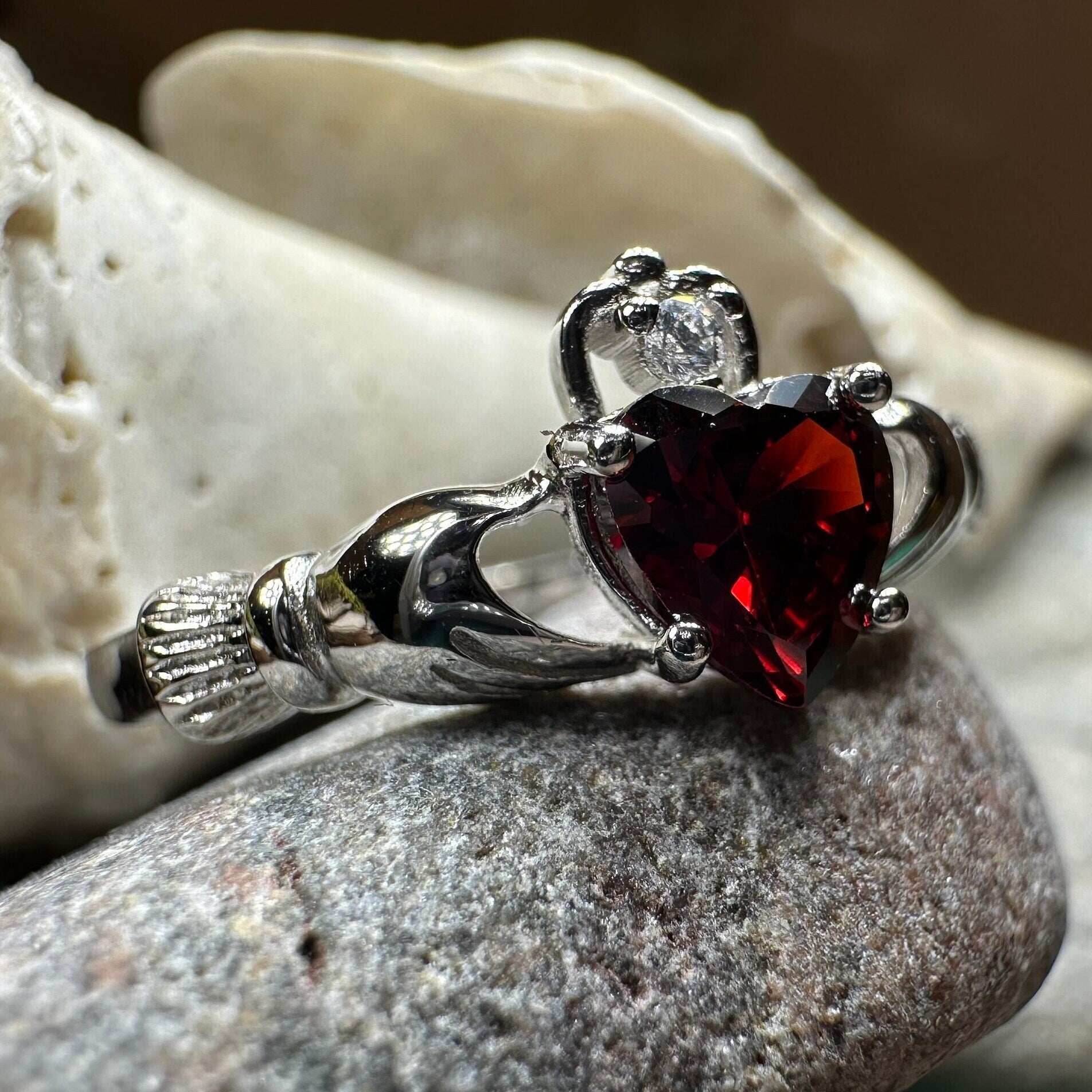 Garnet Claddagh Ring - 4