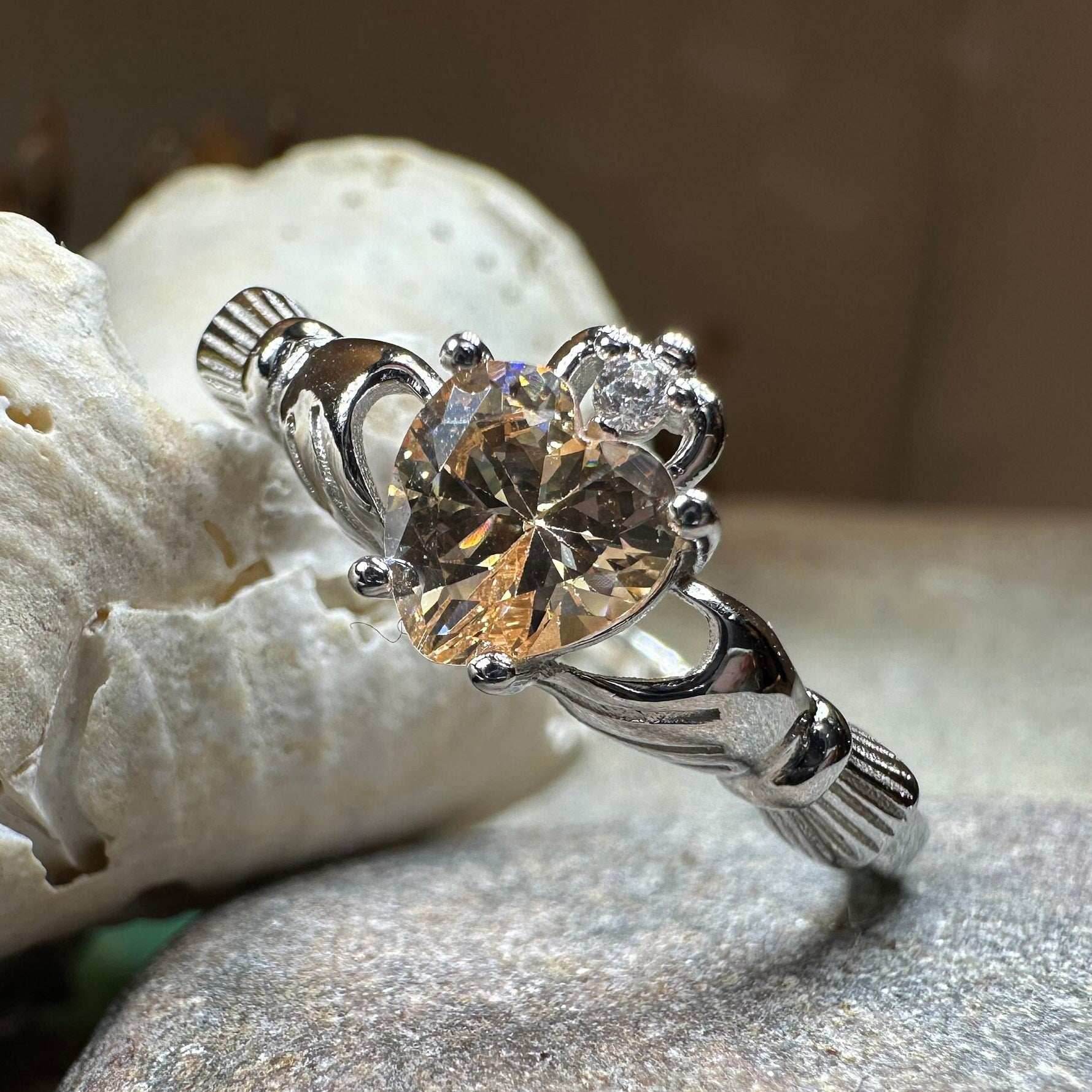 Champagne Toast Claddagh Ring - 5