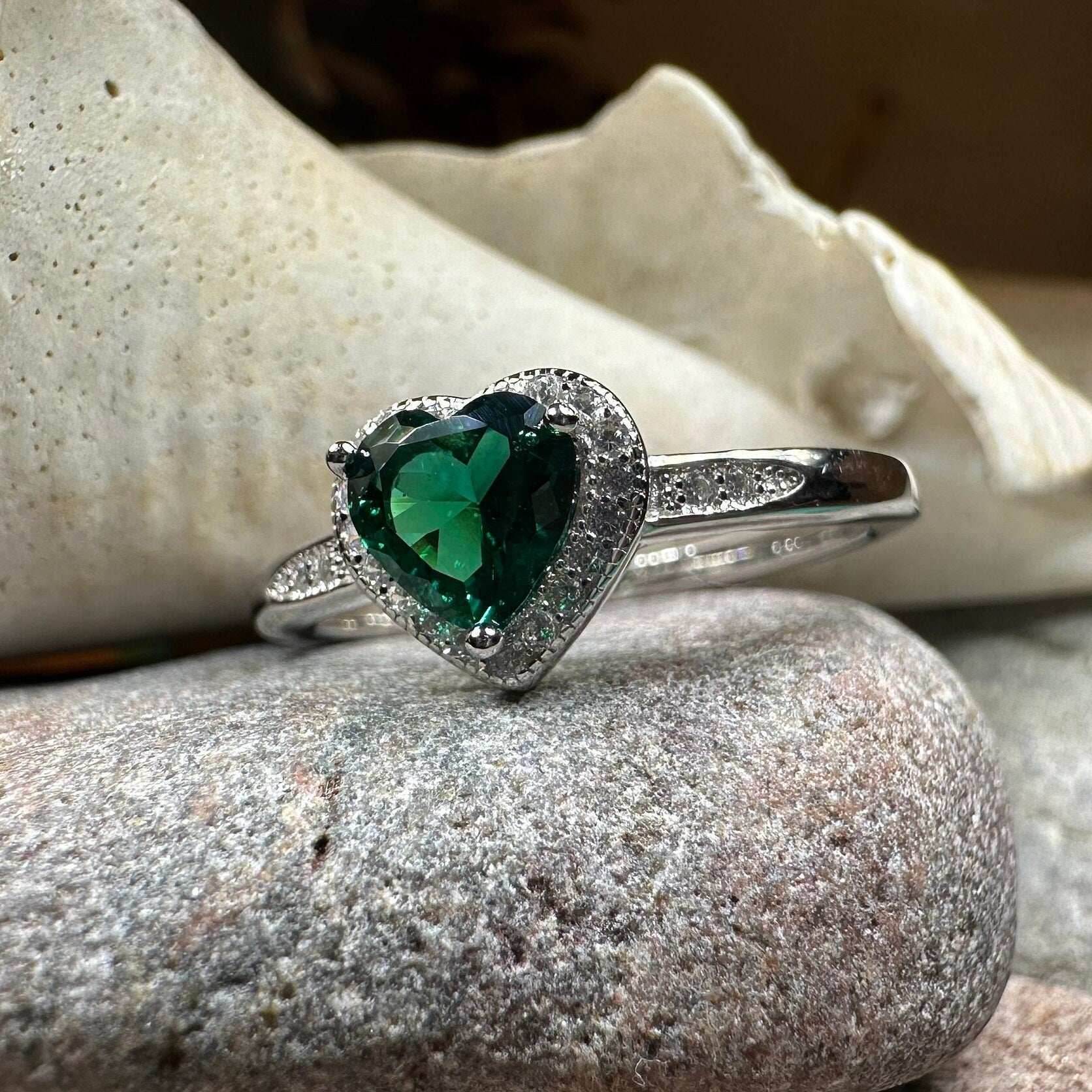 Ireland's Emerald Heart Ring - 4