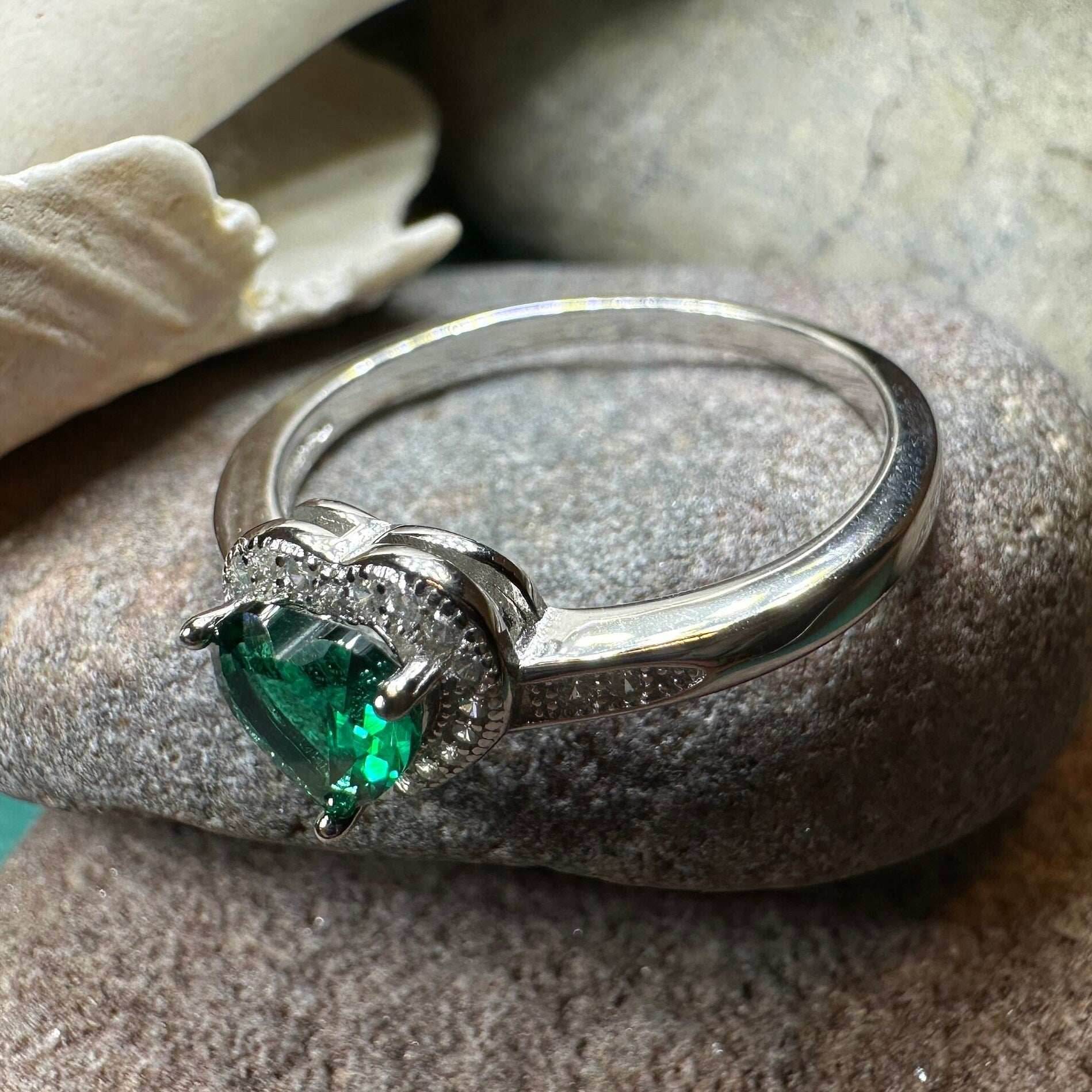 Ireland's Emerald Heart Ring - 4
