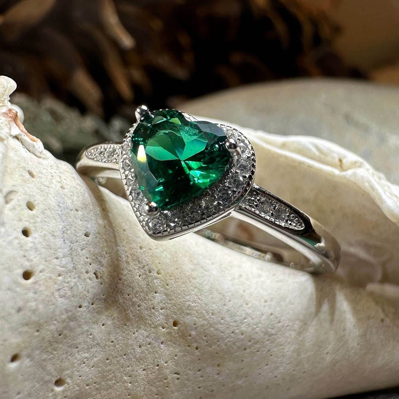Ireland's Emerald Heart Ring - 4