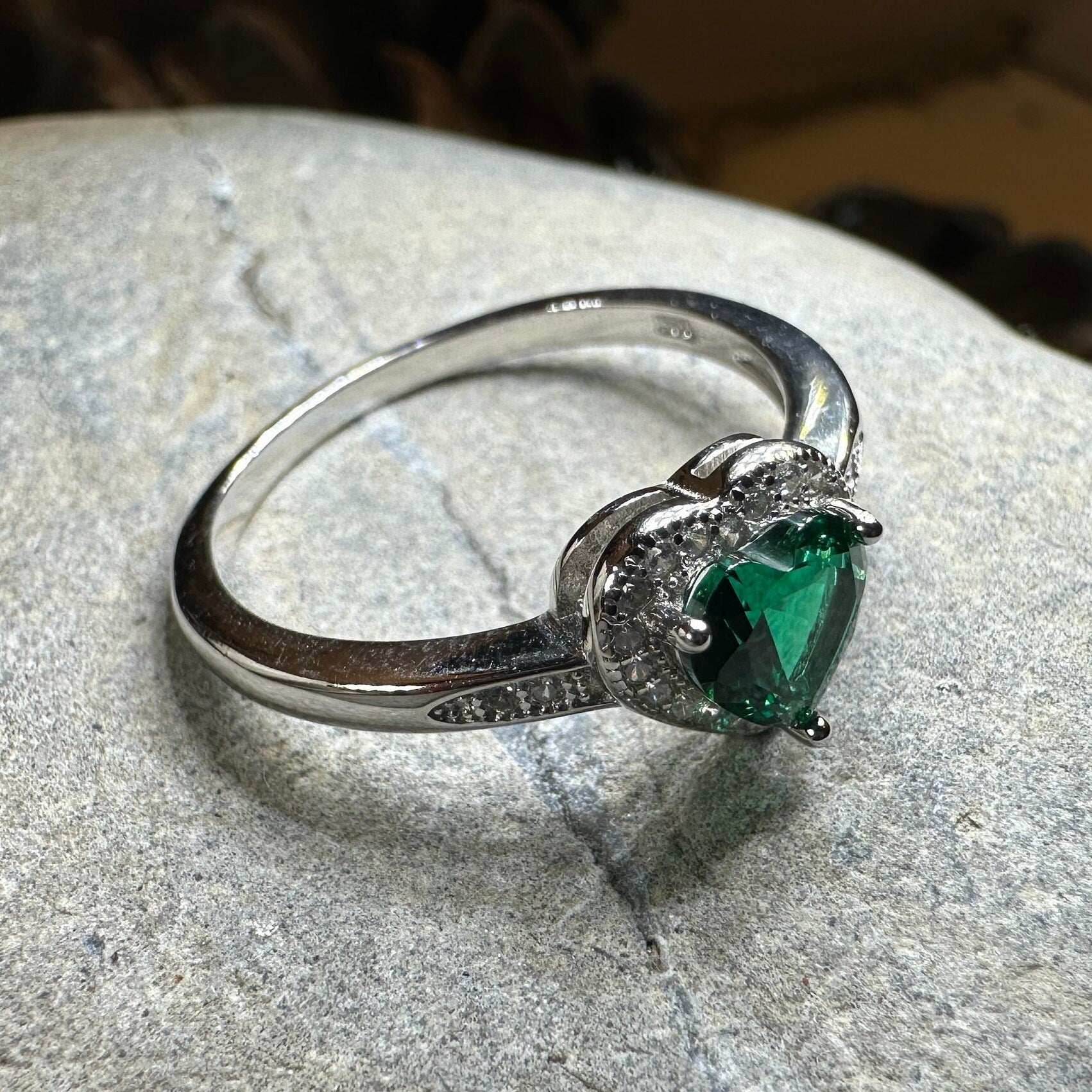 Ireland's Emerald Heart Ring - 4