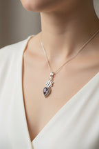 Vadaria Celtic Knot Necklace